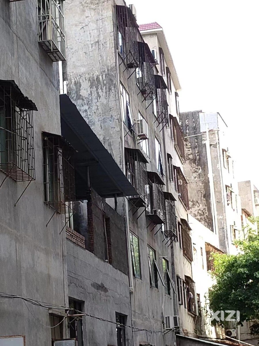 违建反复投诉无果不但还变本加厉，这是什么执法部门？