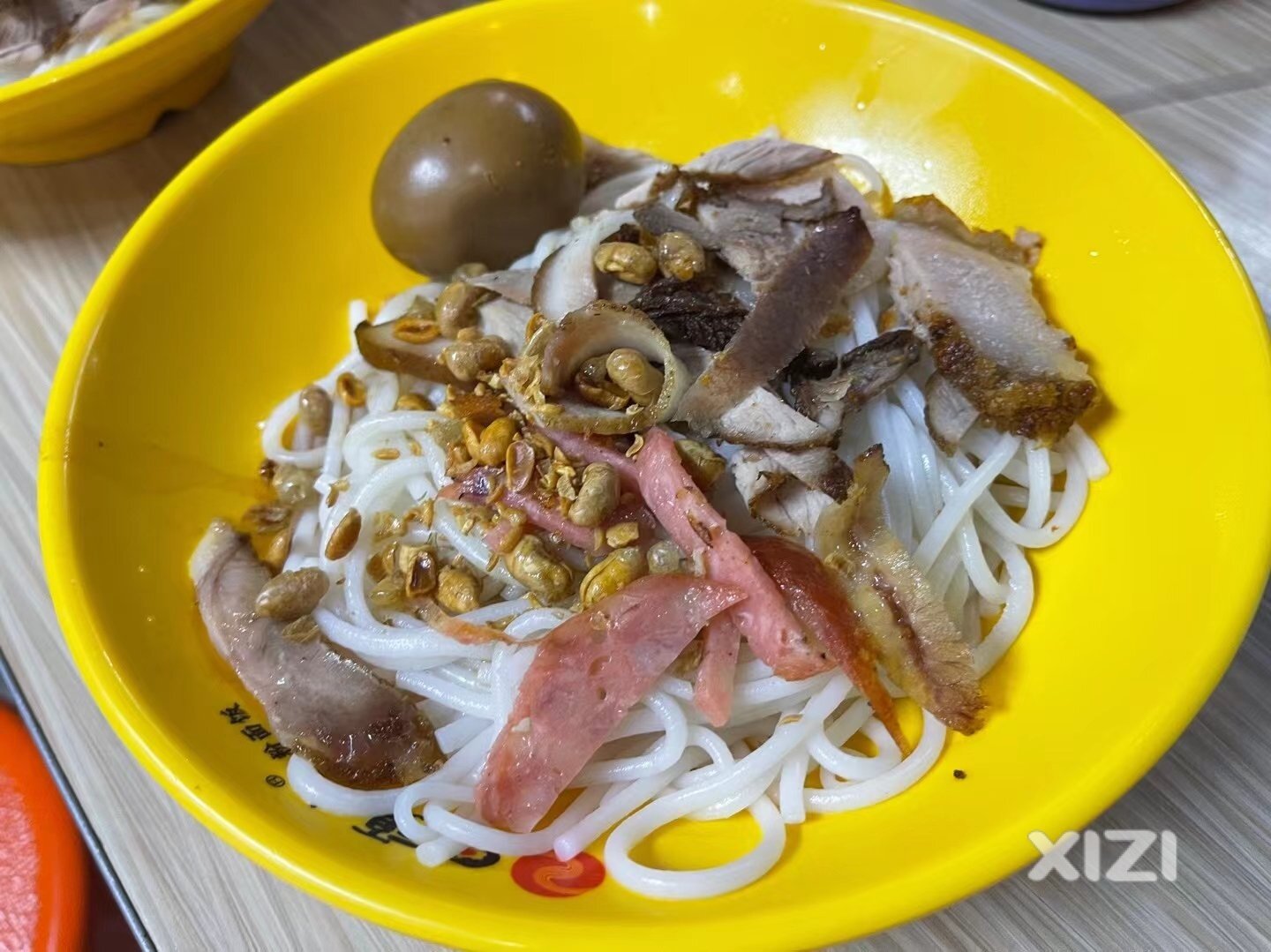 我是明明不饿还吃满满
