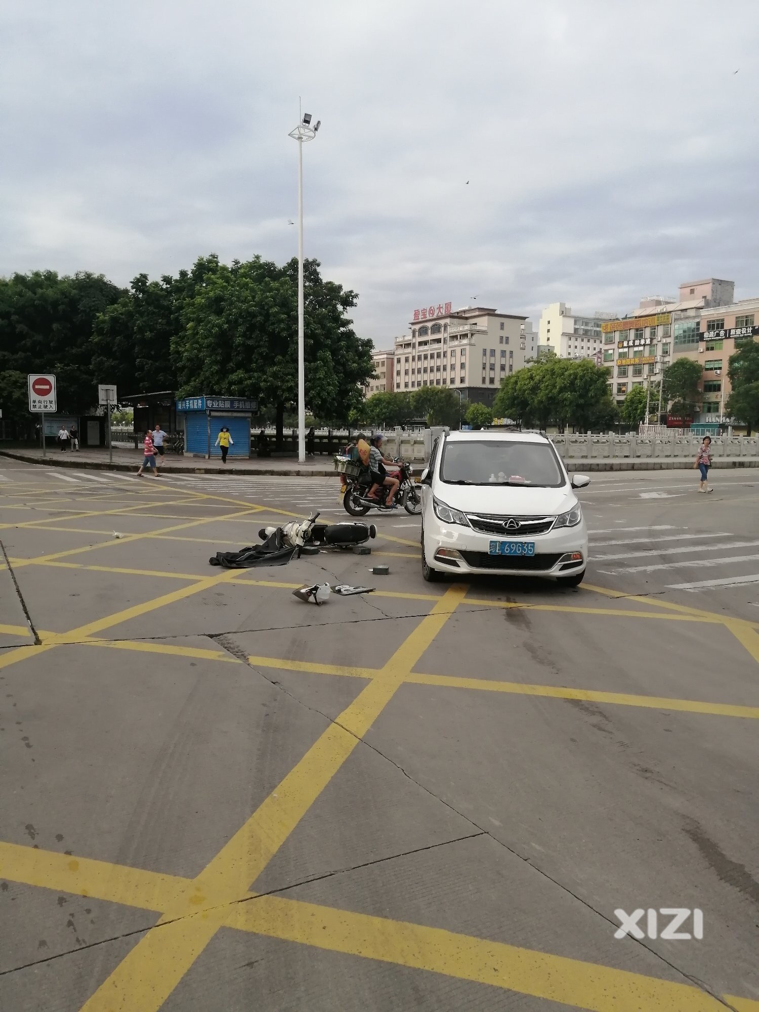 中山桥桥头的事故