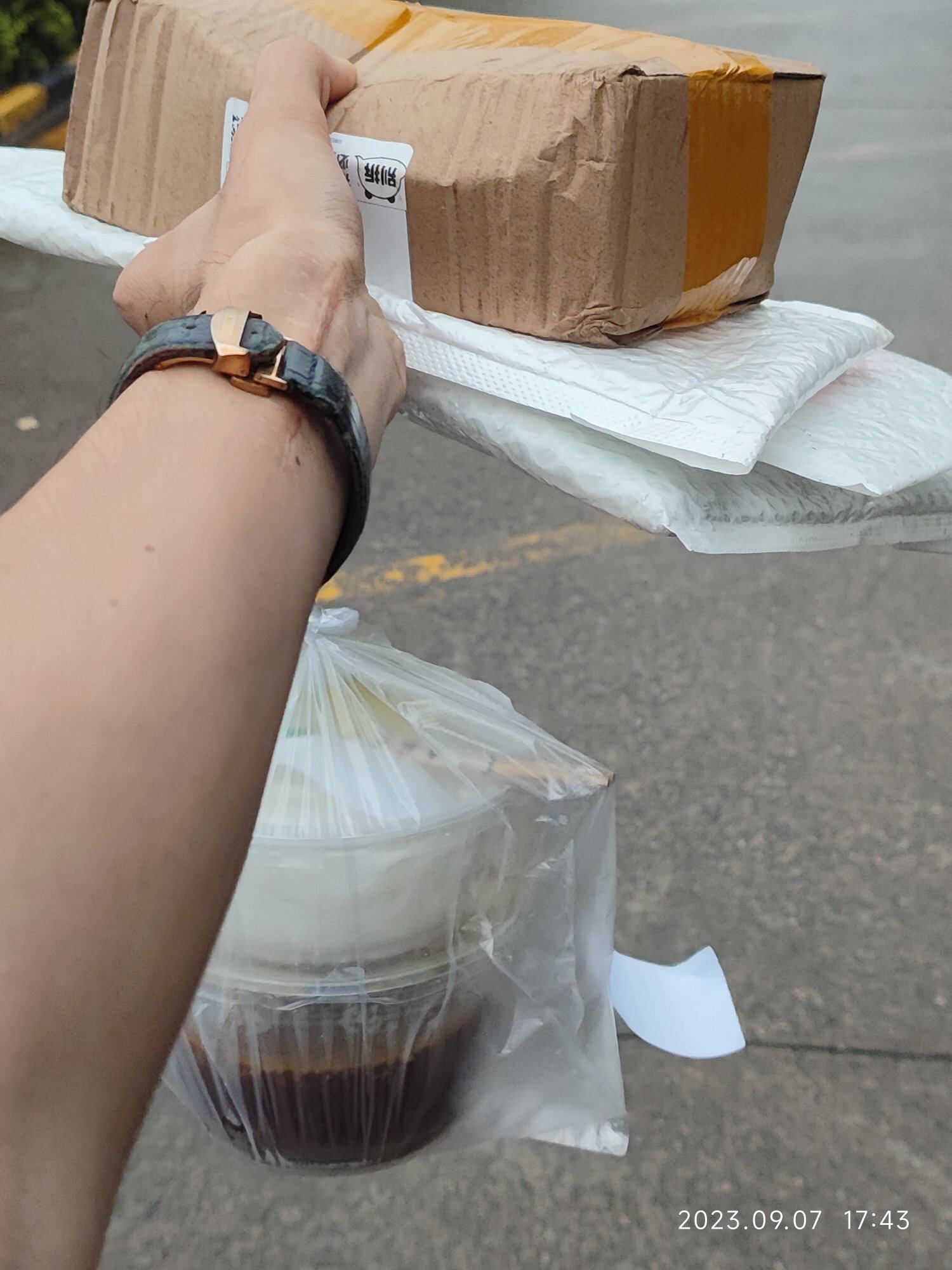这家外卖还可以，，，卫生，口感可以