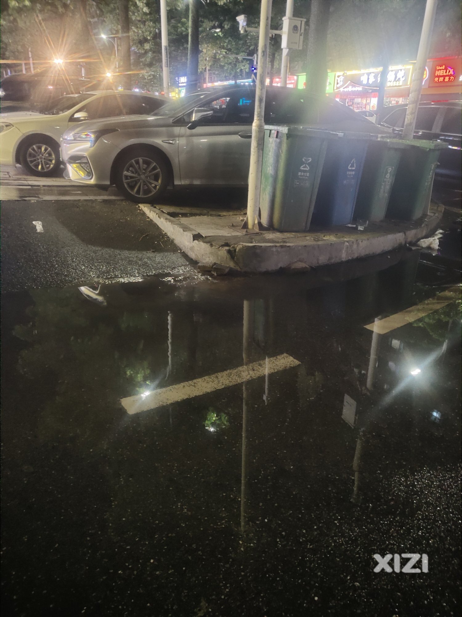 共用自来水管漏水，谁来处理