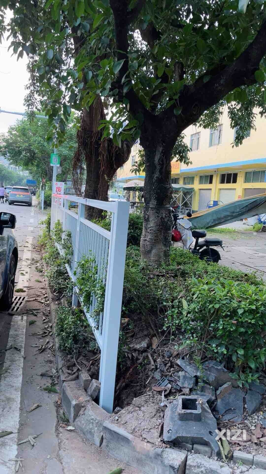 丑+不适应的护栏，坐标仲恺