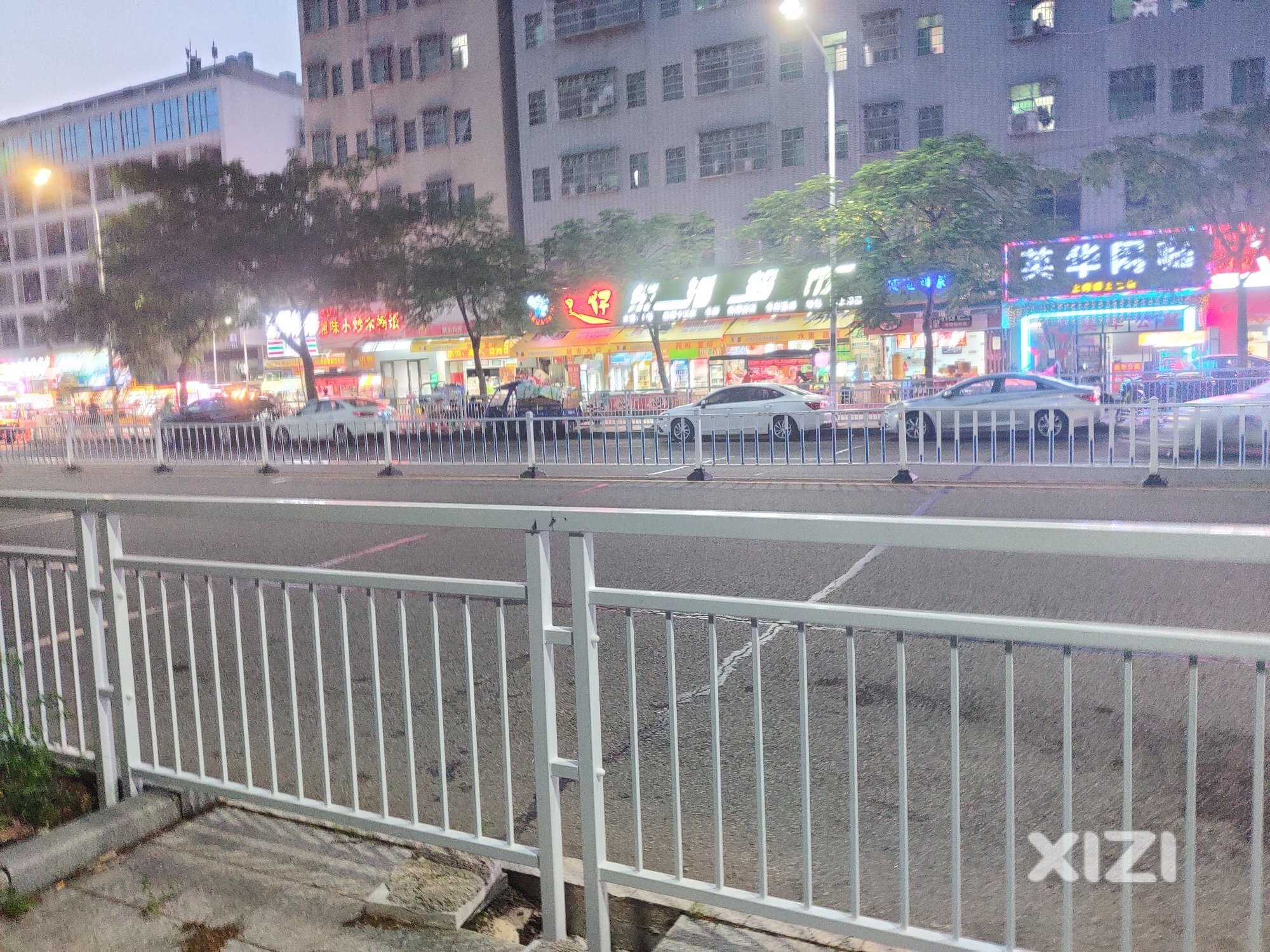 给马路封起来，给仲恺点赞