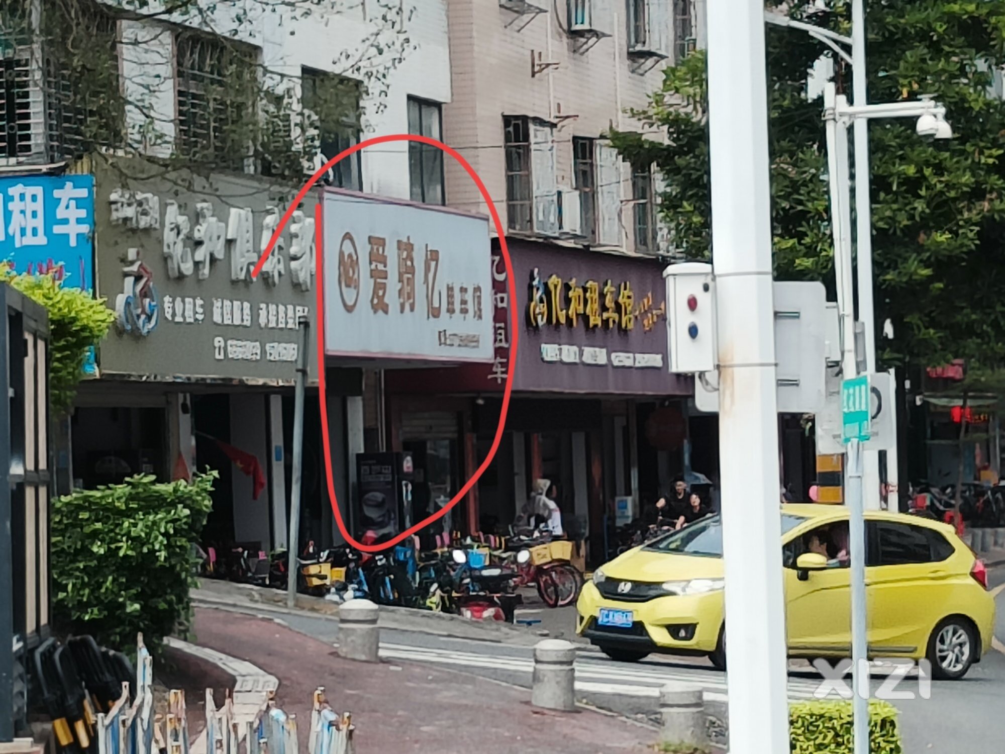 红花湖这家租车店拦路人不要太过分