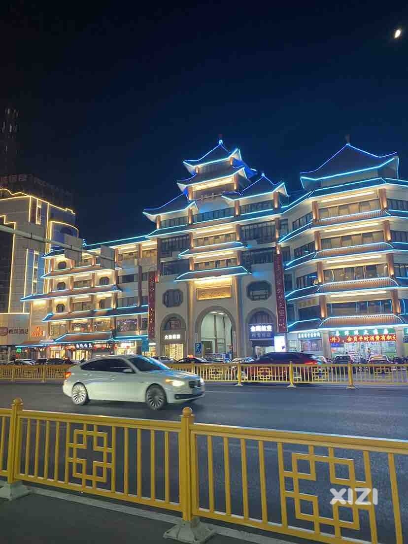 实体店，还是值得溜一圈
