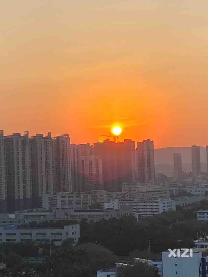 晨曦微露