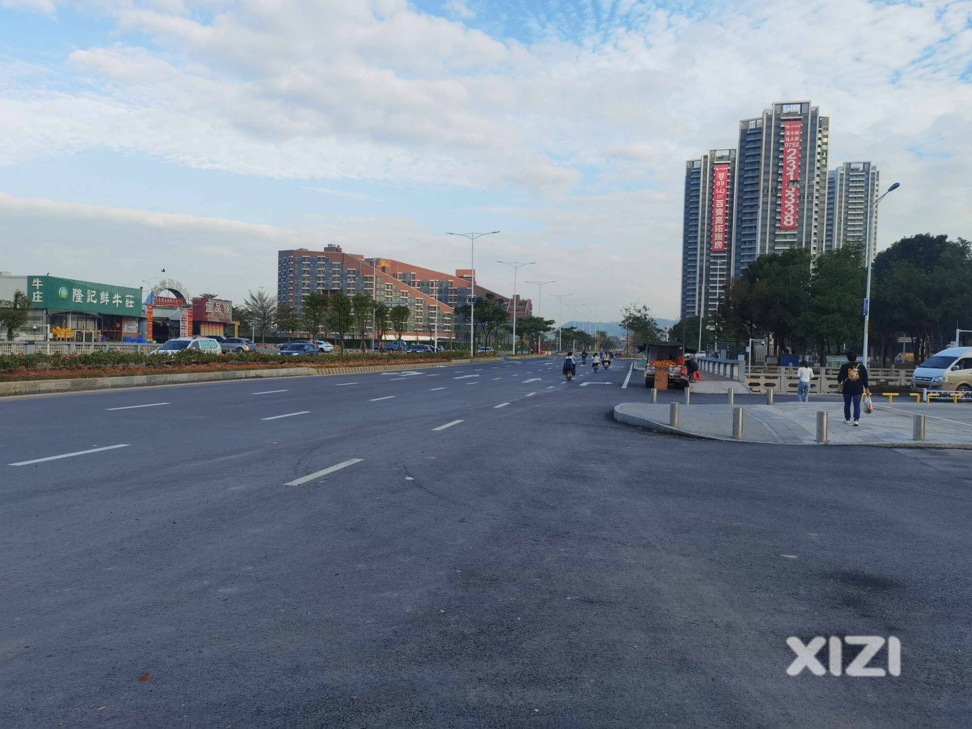 莲塘大道下穿京九铁路悄然通车