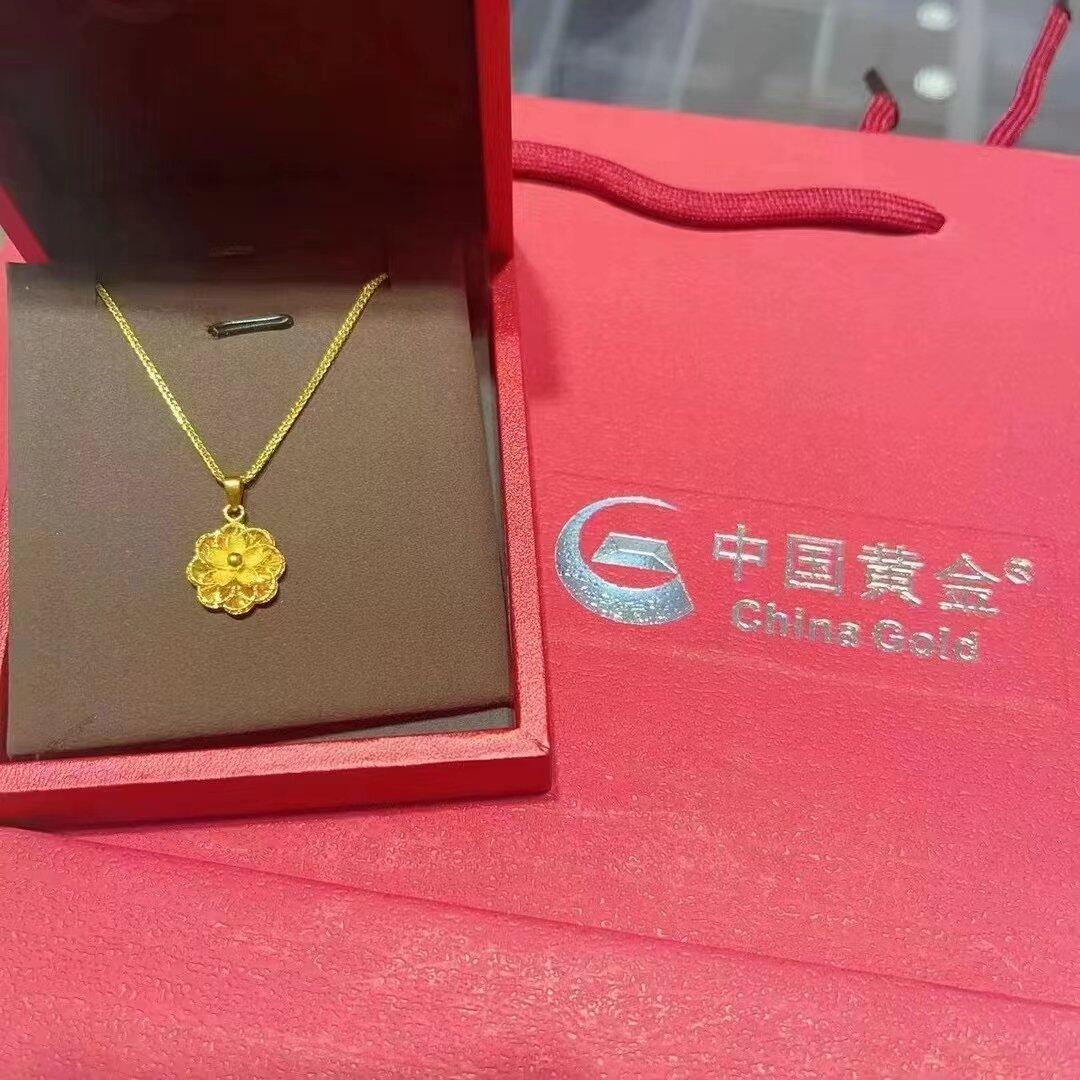 谢谢老姐送的，老妹也送了，变成5金了，两条项链了，哈哈哈