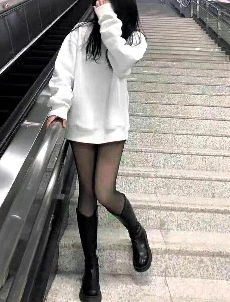 网络教我：你越丑越要去追漂亮的女生，反正开始都会被嫌弃