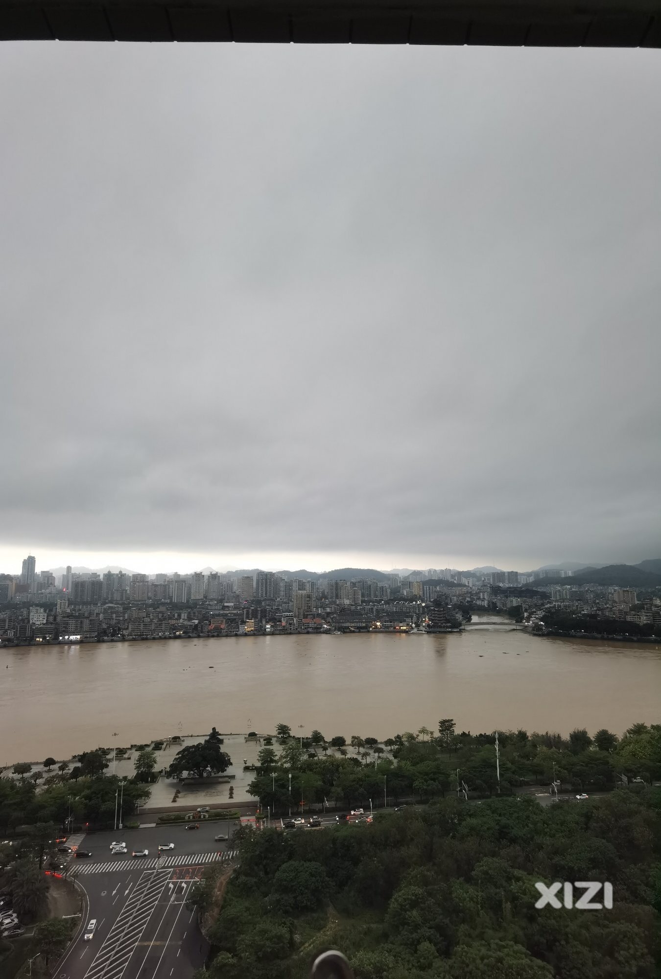 此时此刻惠州的天空