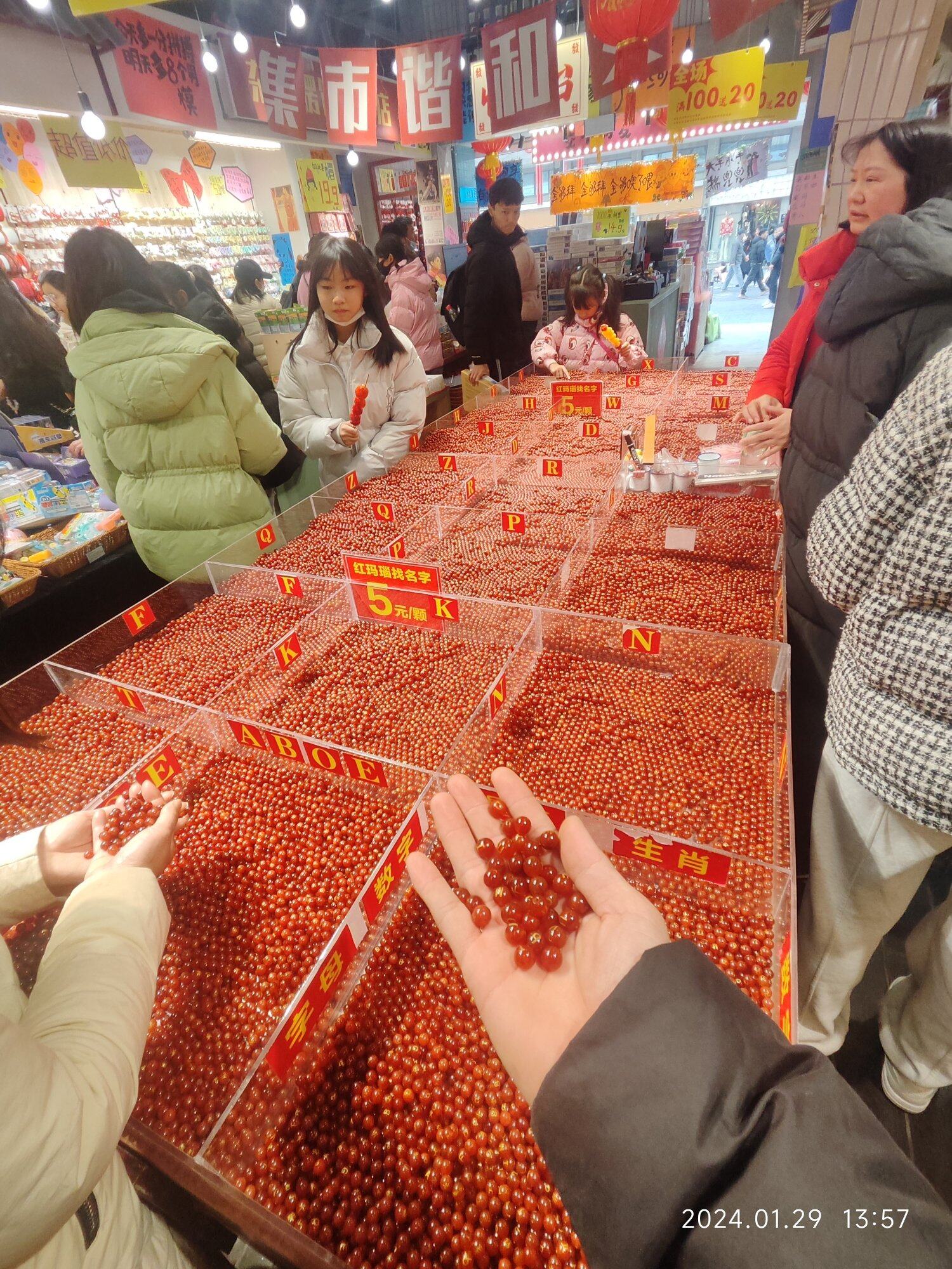 用得上小弟的地方尽管开口