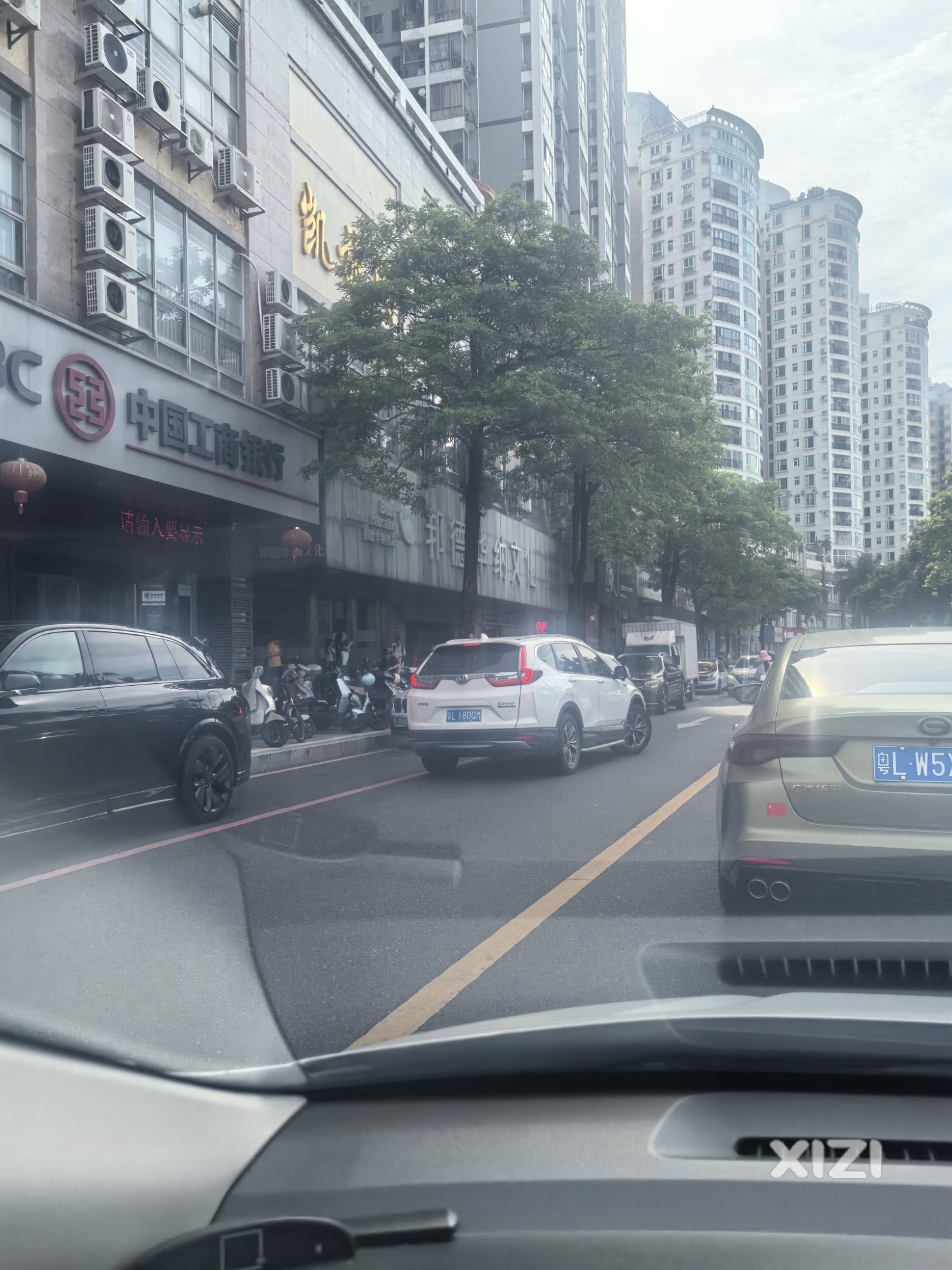 没素质的车主家长