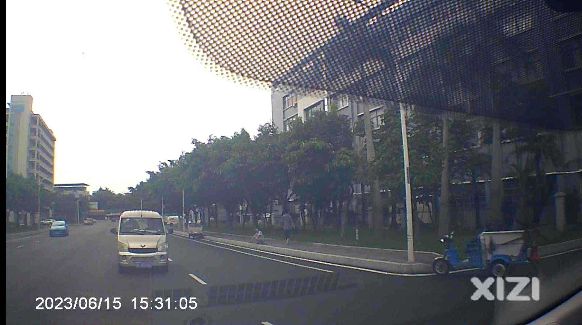 粤EU016L 玩手
