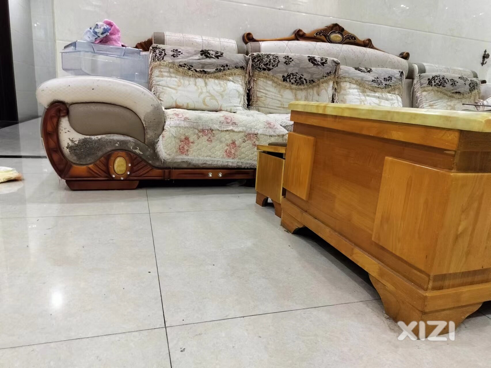 鑫月城家具跳楼价出售{2手家具}