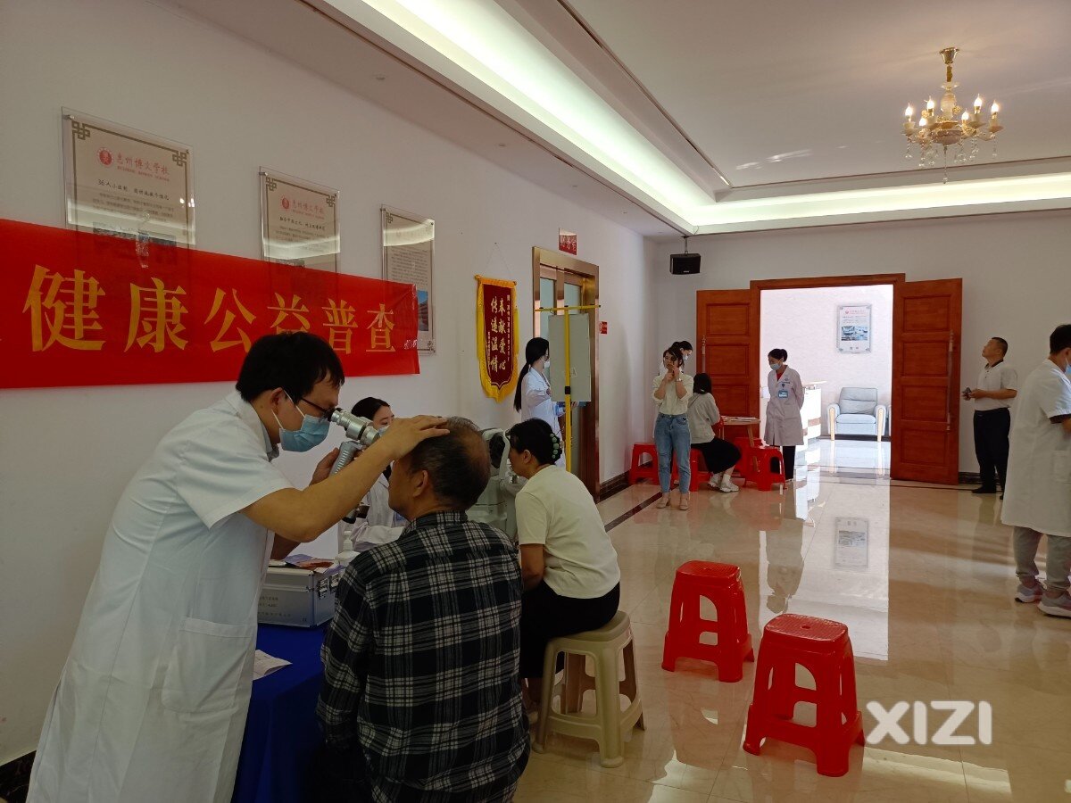 “健康行公益义诊”在行动，明康眼科呼吁公众用眼健康