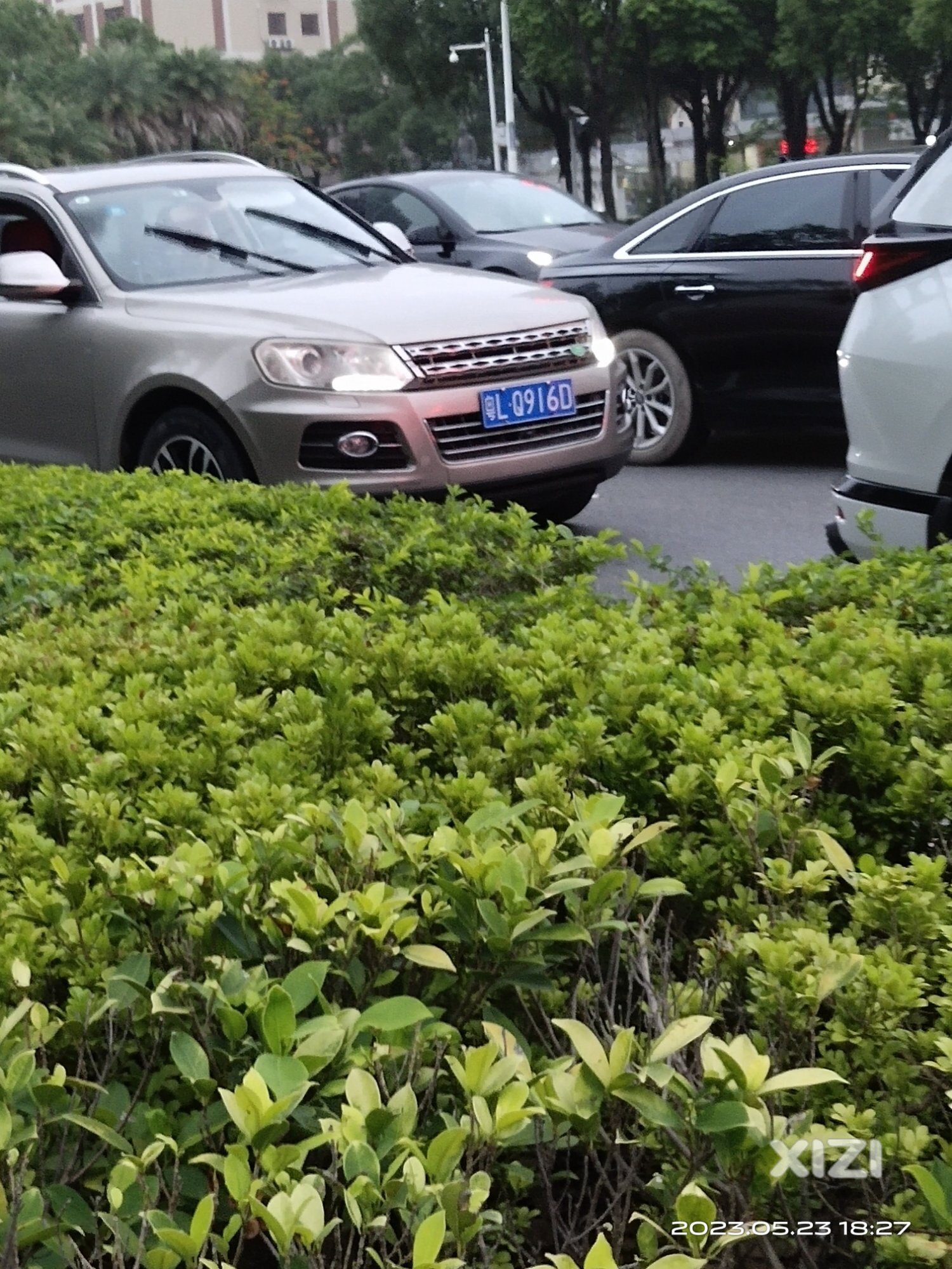 某些人开车很牛逼