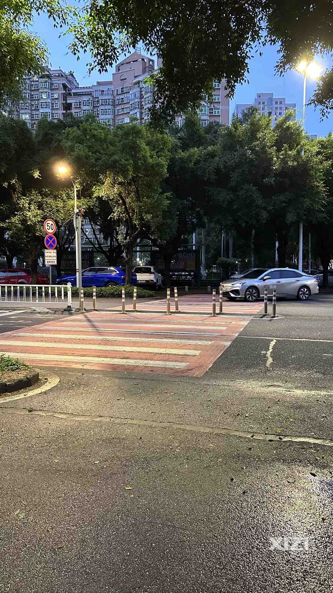 东湖三街通往江边健康
