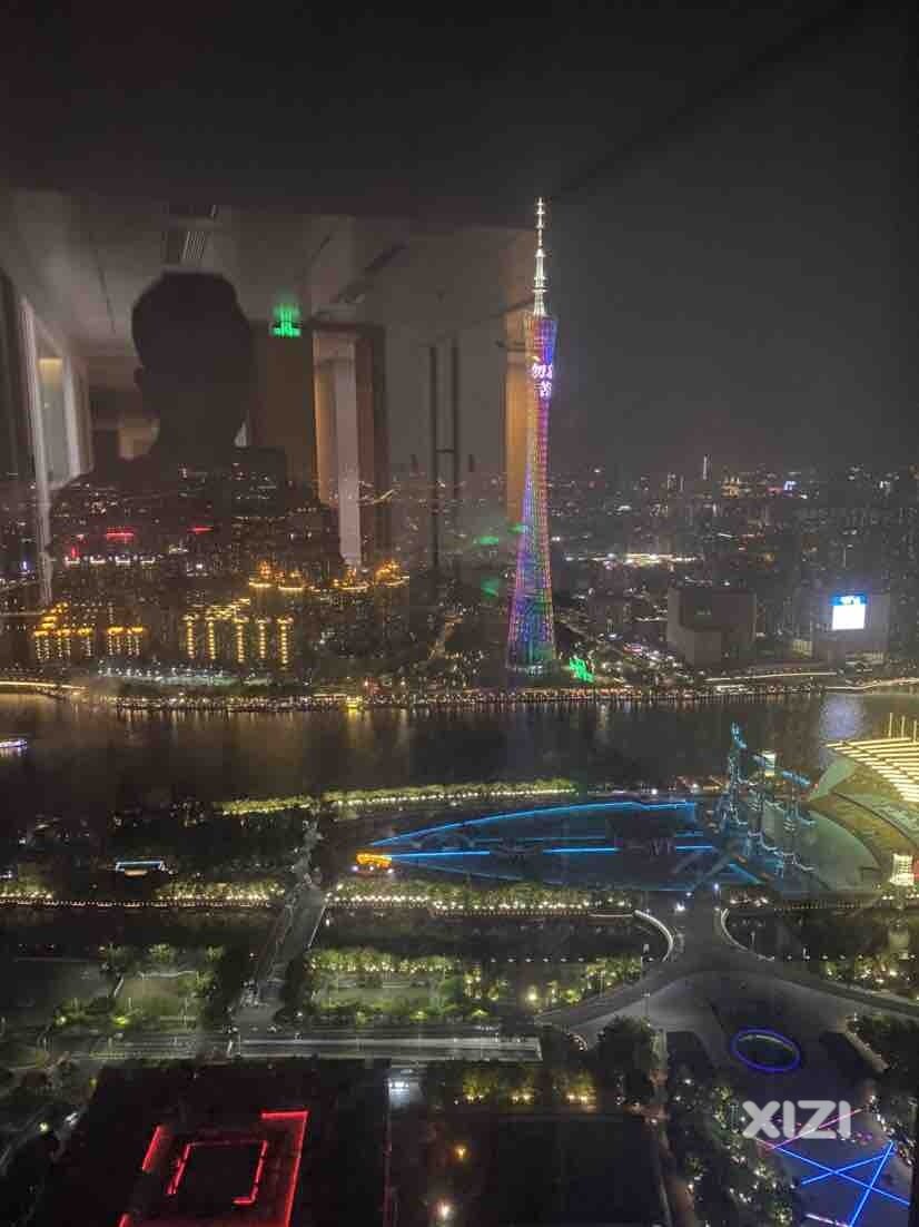 领导开会我吃饭