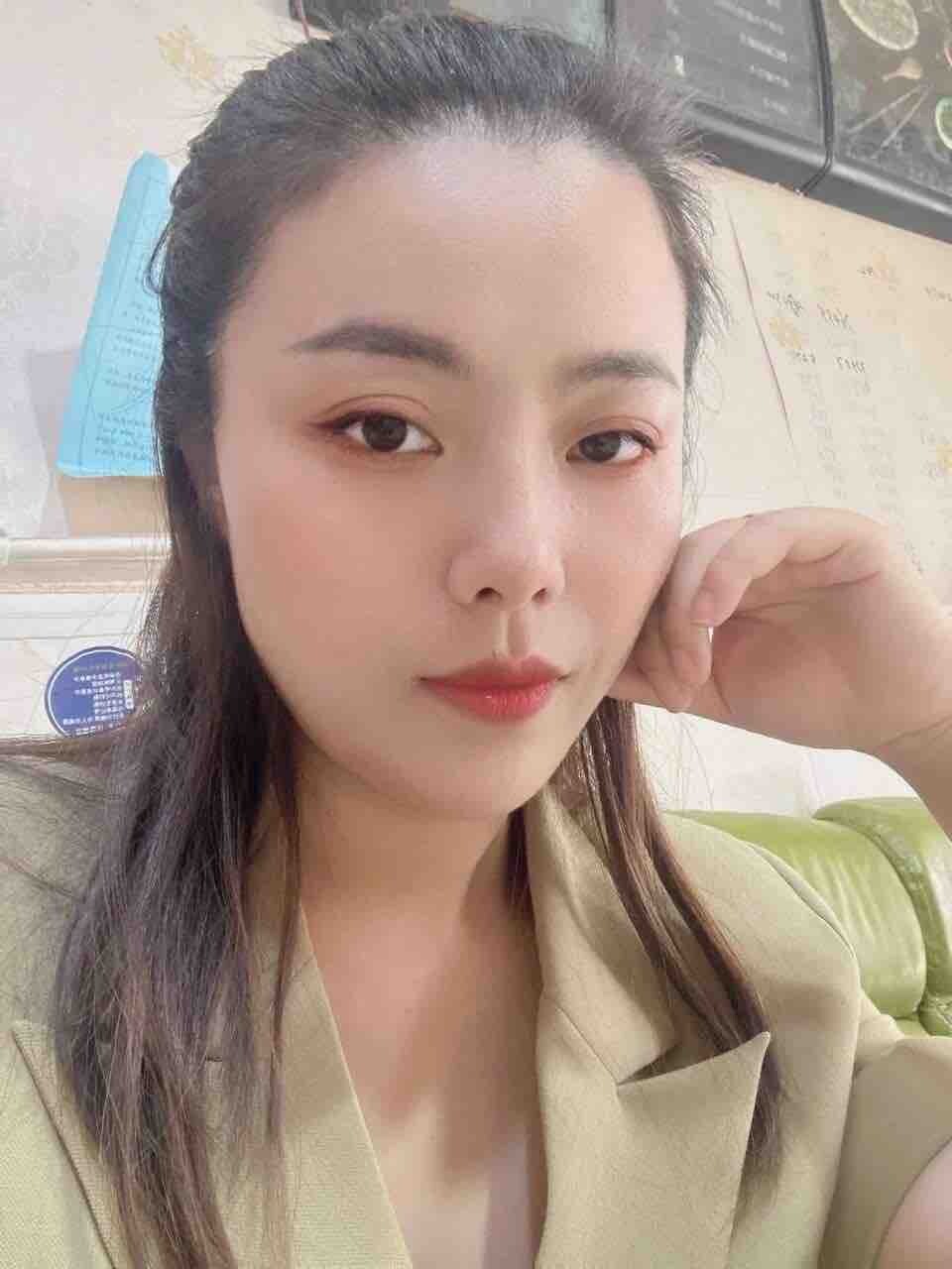 单身女青年，期待靠谱另一半！