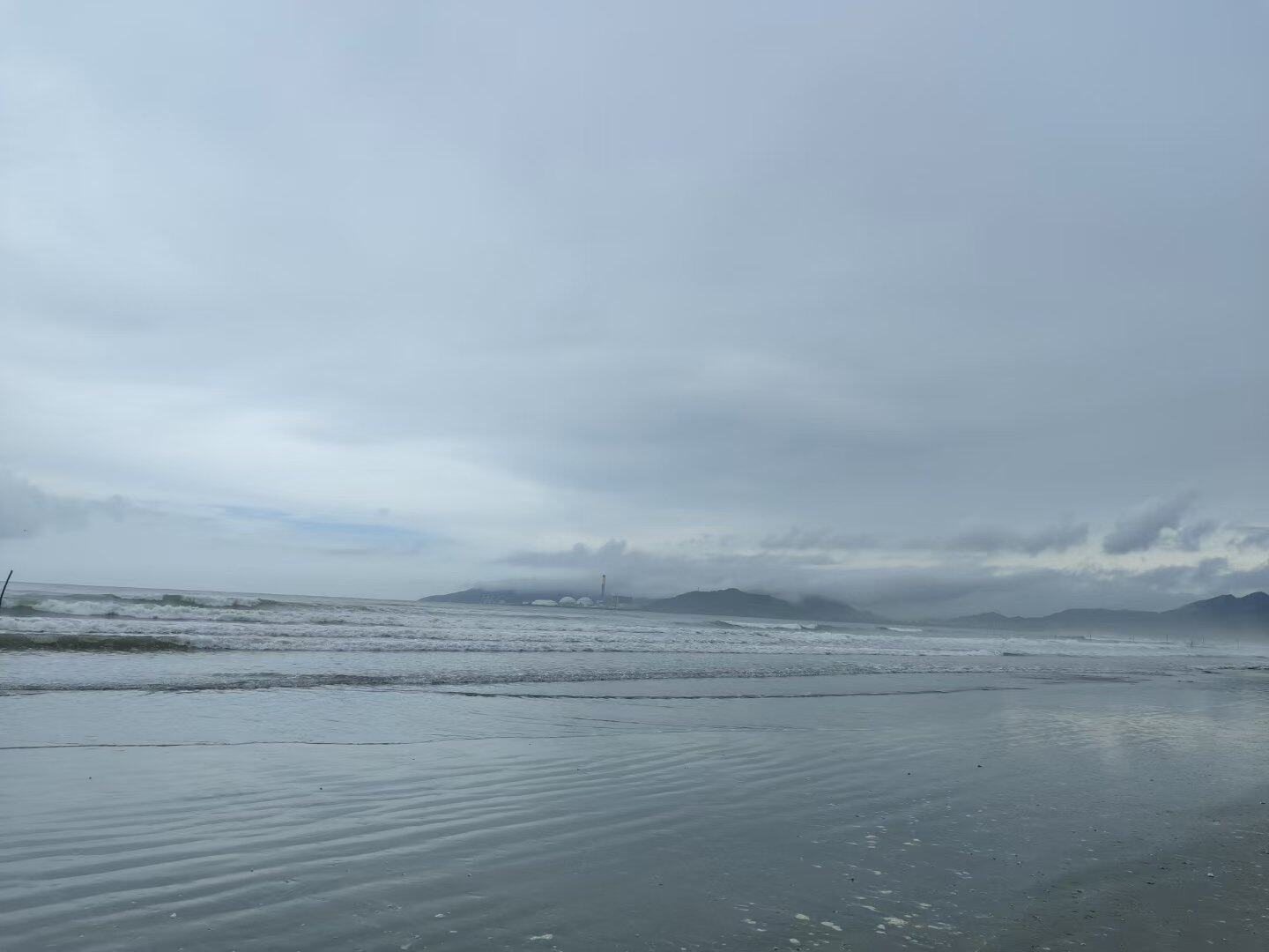 赶海听潮声