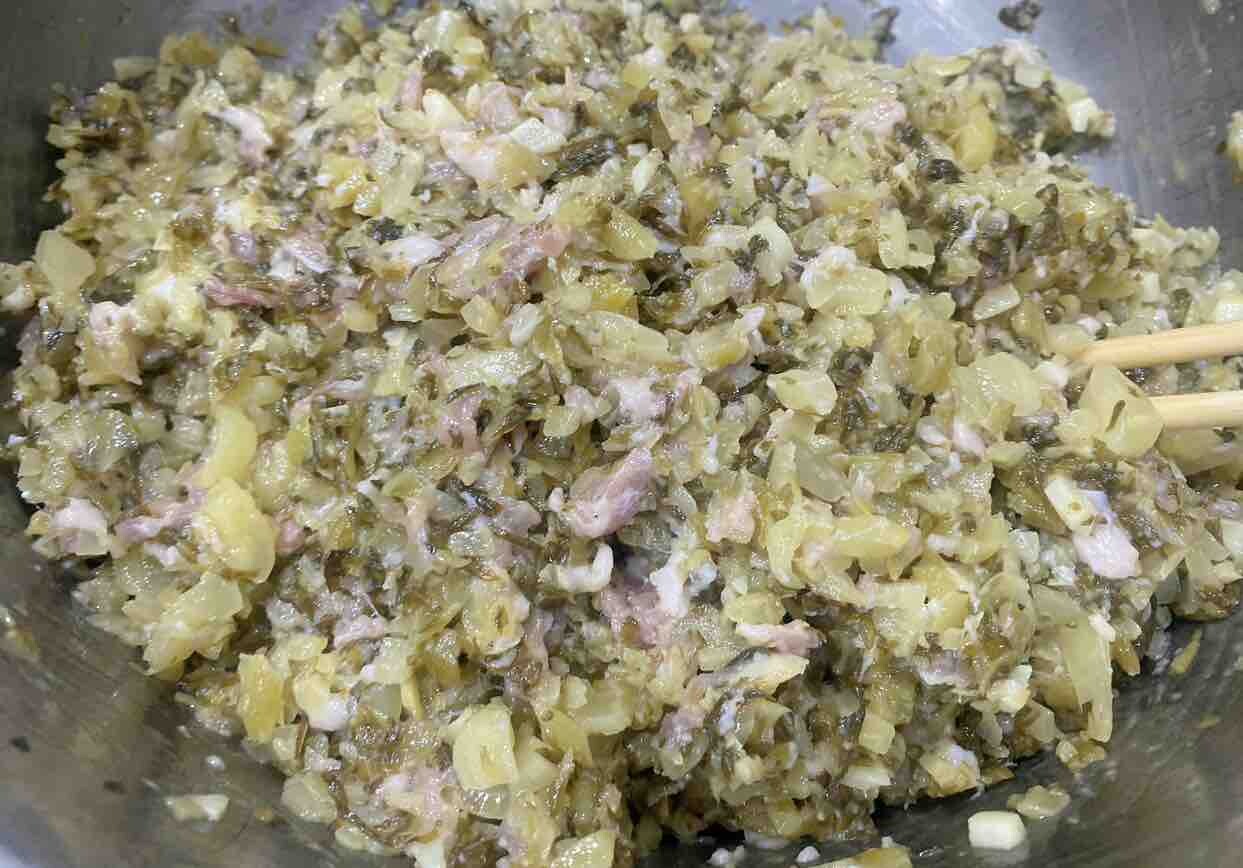 饺子不只有韭菜的，酸菜也很美味