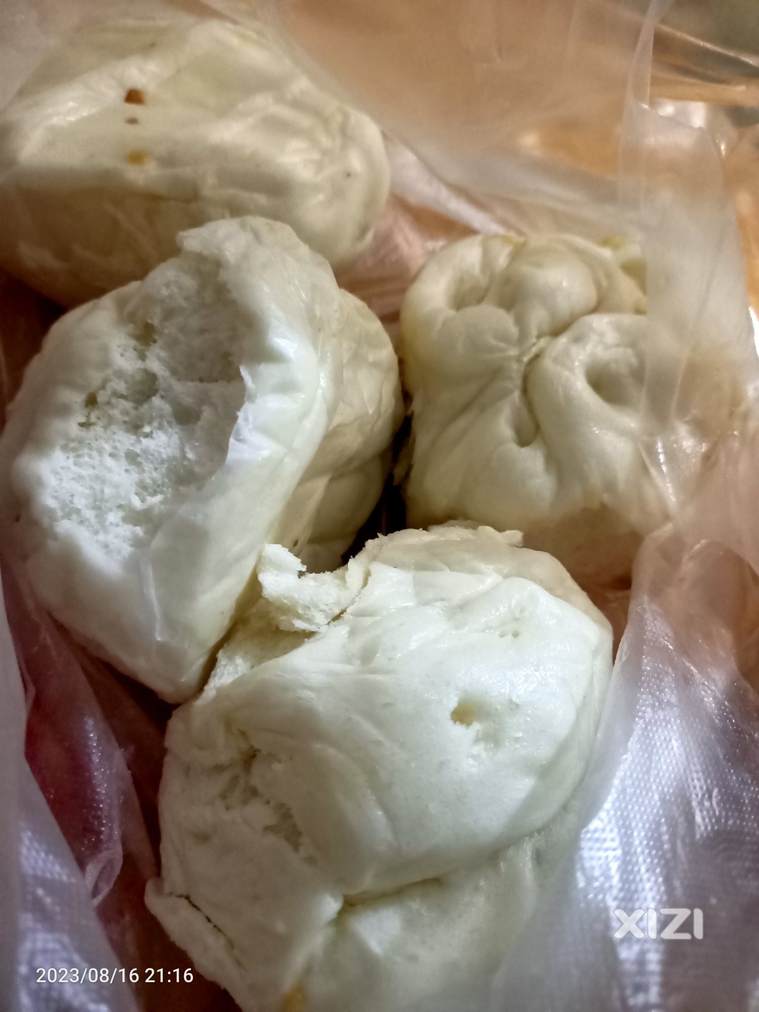 水门包二元一个，好吃便宜。