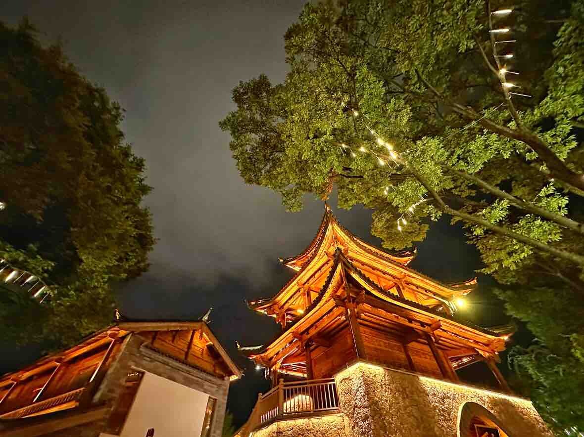 丽江的夜 静悄悄