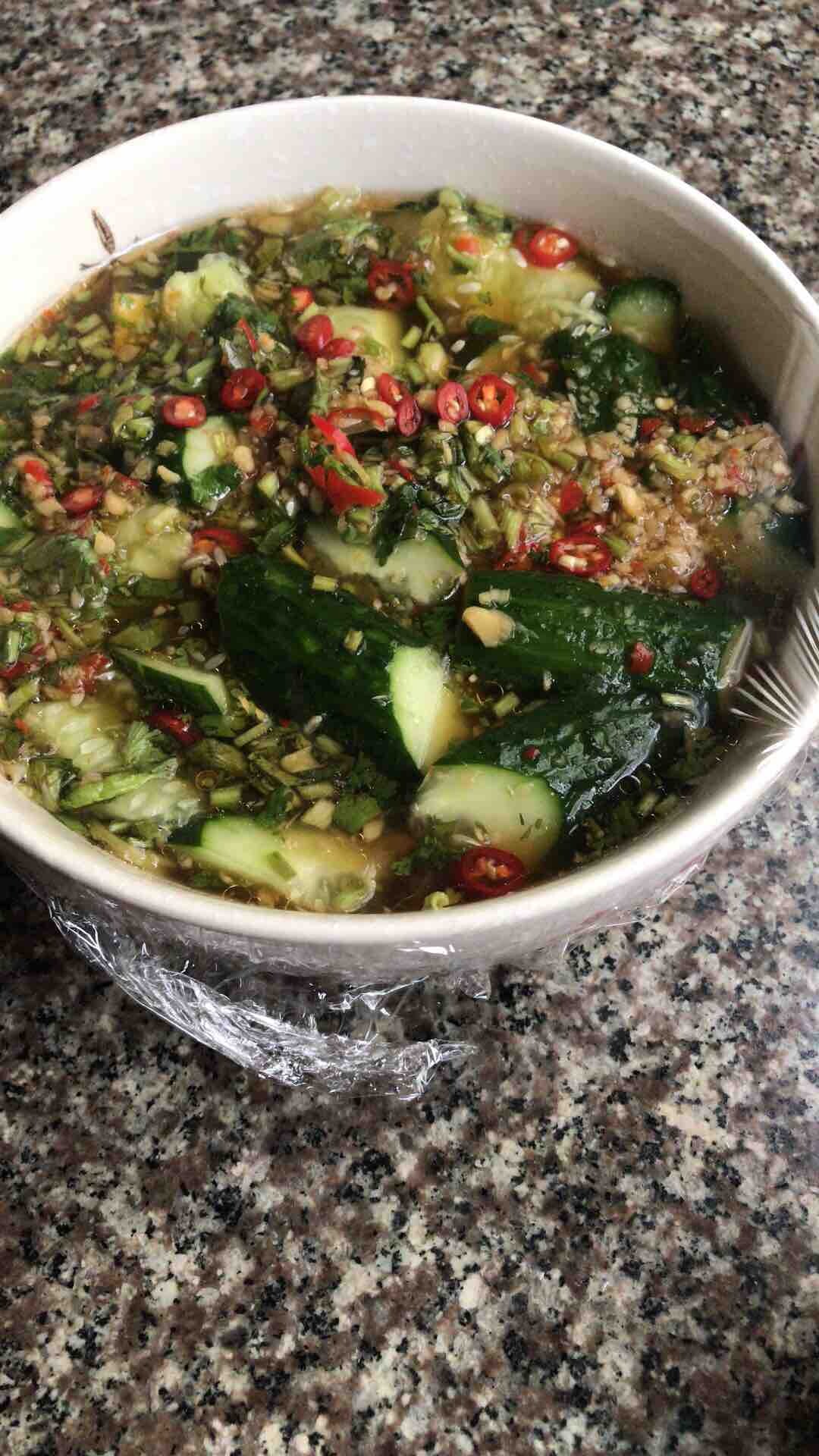 台风来临前的寂静