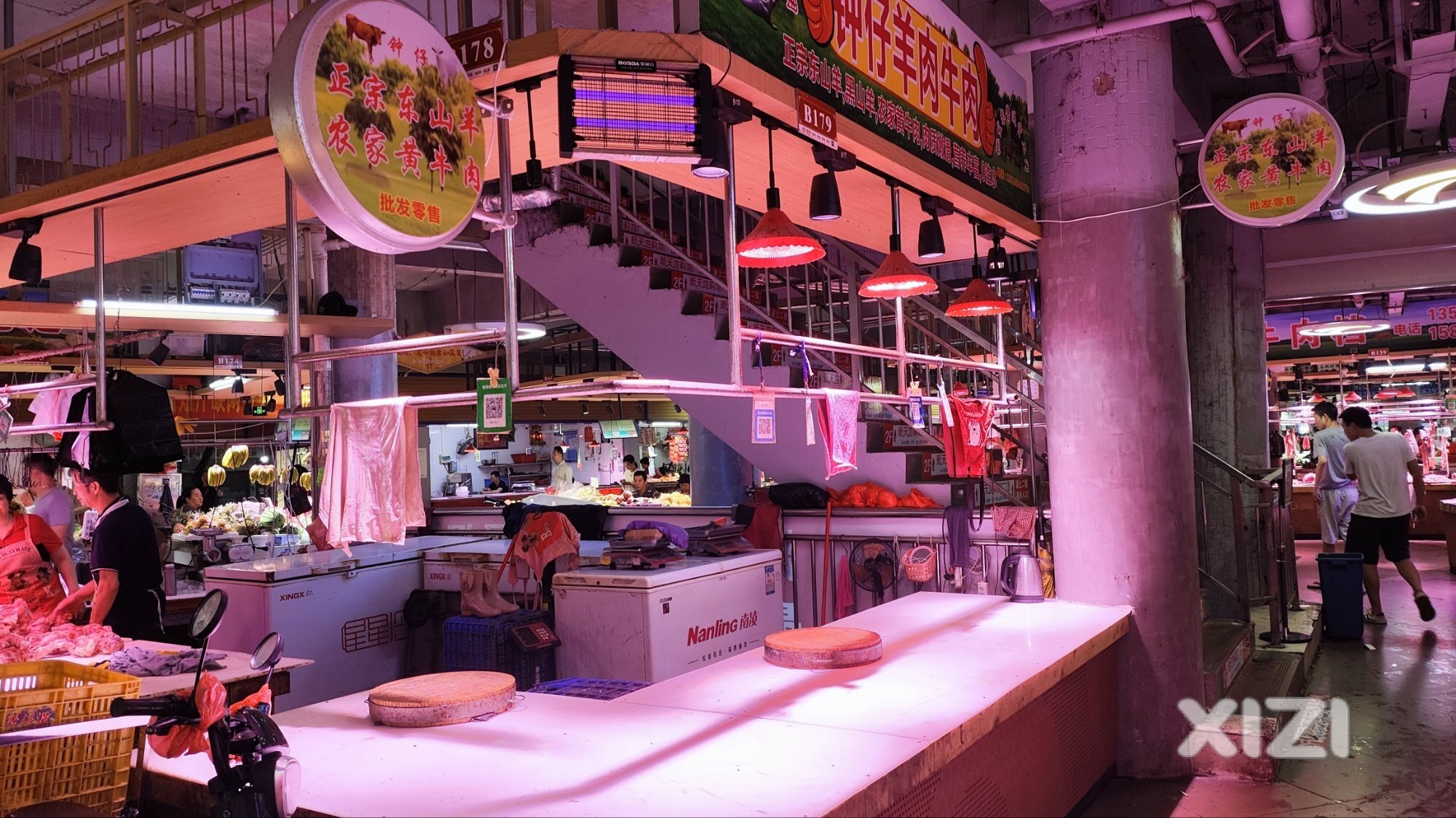 台风之下的河南岸市场