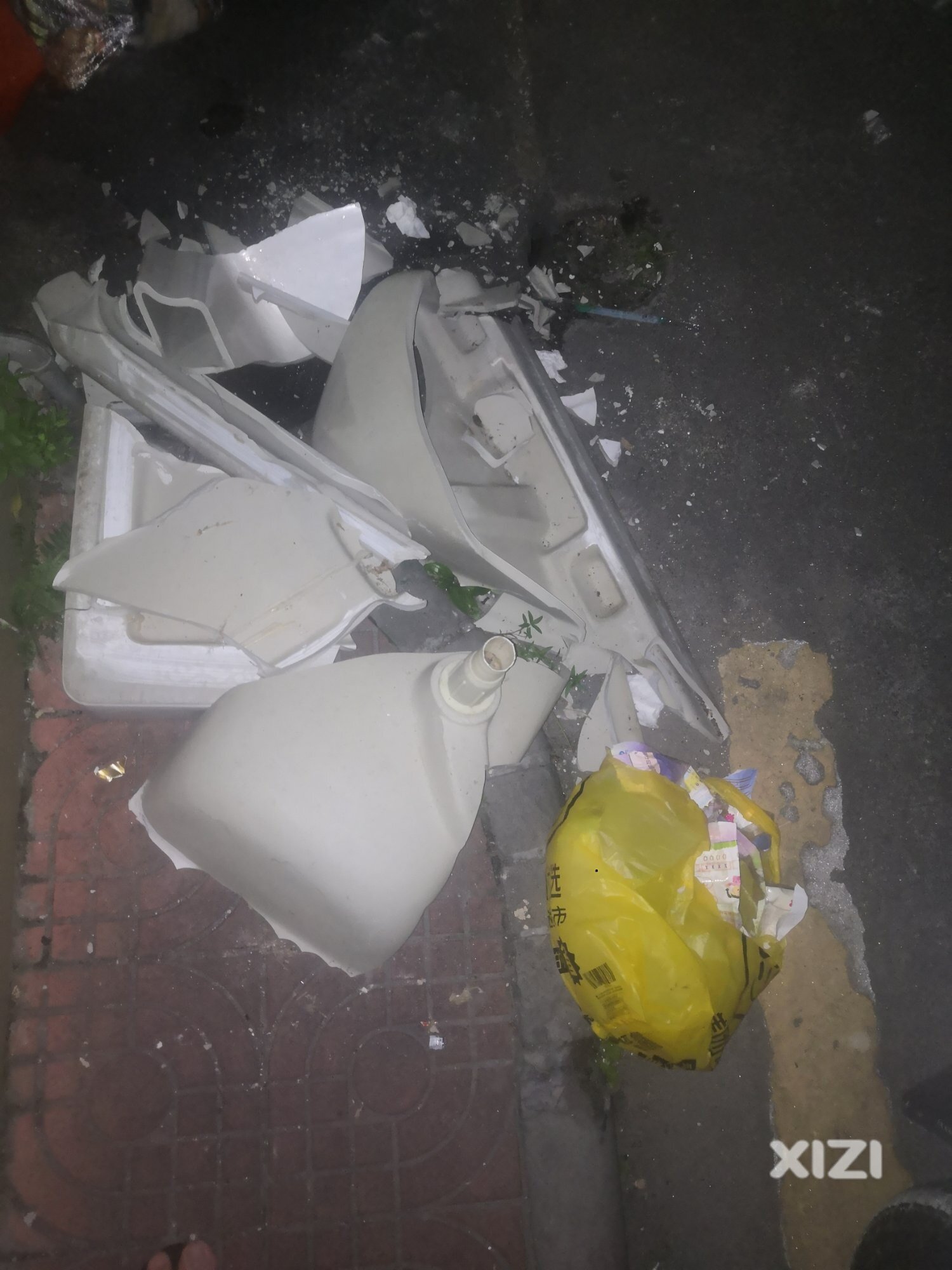 垃圾没人清理