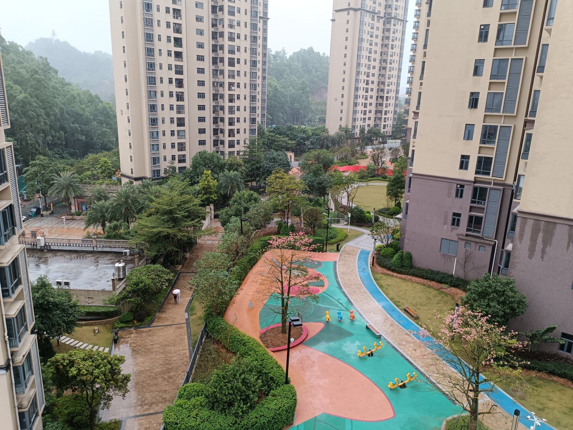 市区三环内成熟社区99新106平朝南户型精装修业主急售。