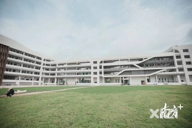 惠州18所新建学校启用，新增公办义务教育学位2.6万个
