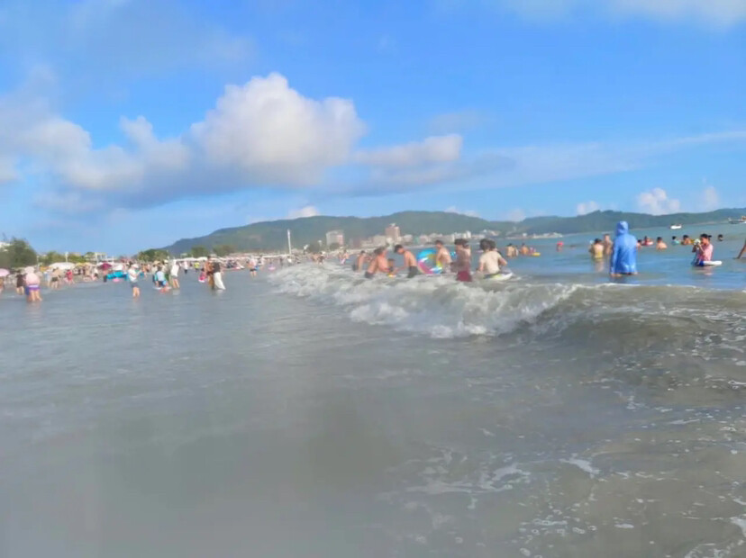 现在海边还不错