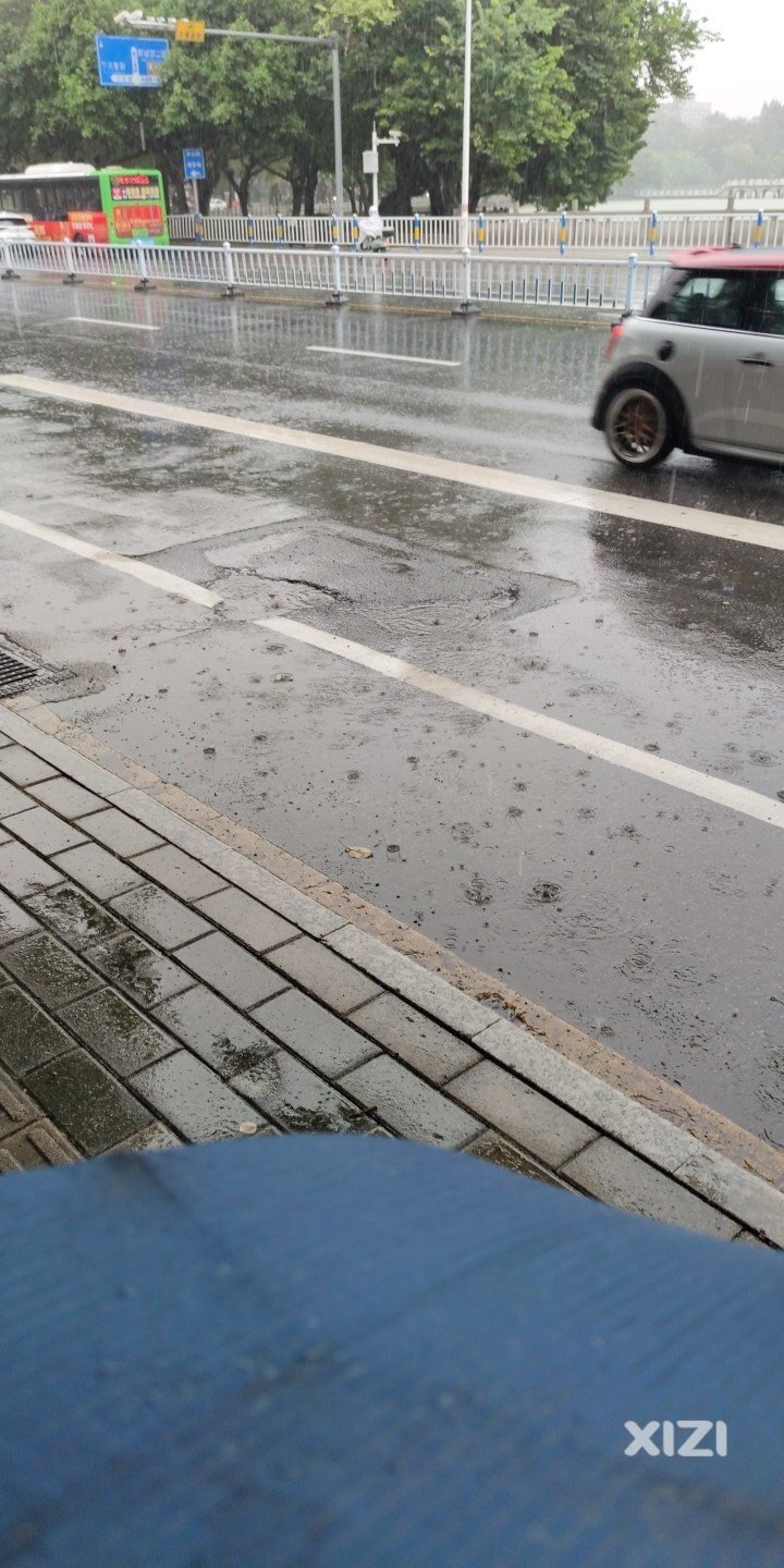 惠州大桥前道路需修补