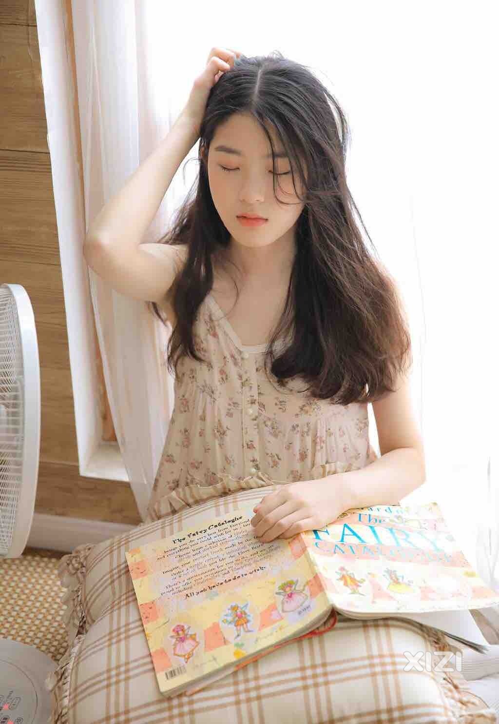 车窗有缝恰逢连夜雨