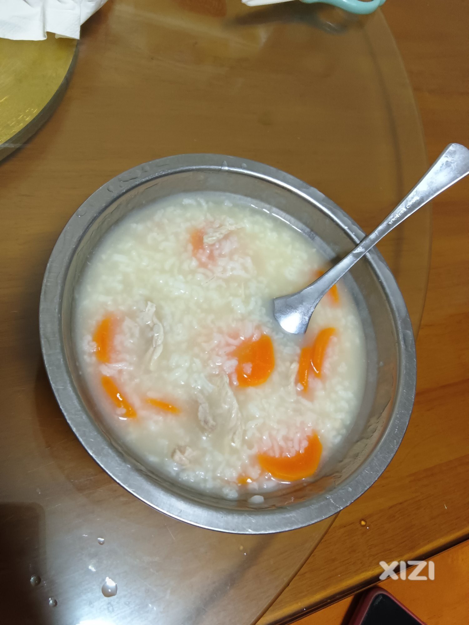 今晚瘦肉红萝卜粥，