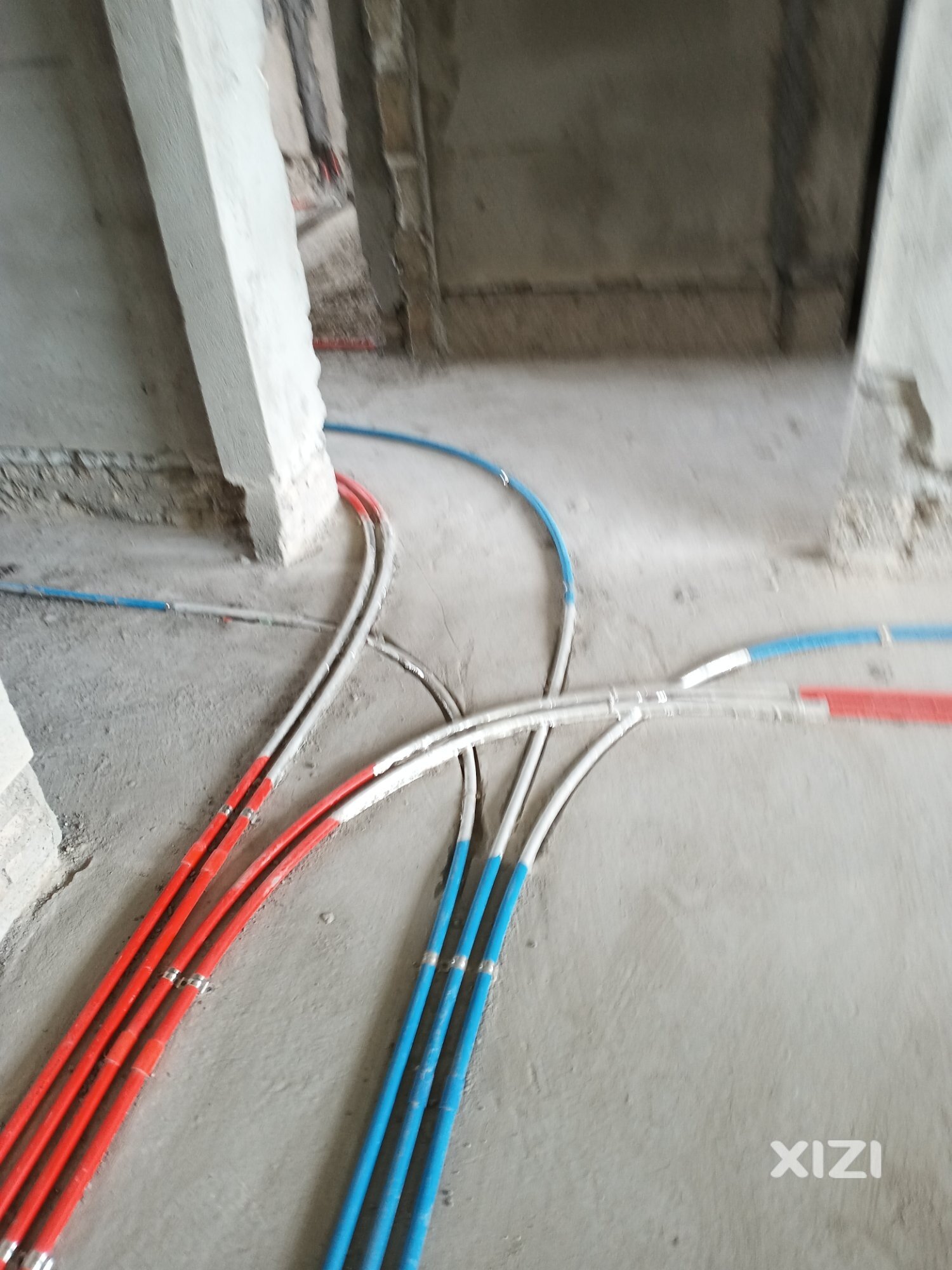 宝丰华府9栋04户型
