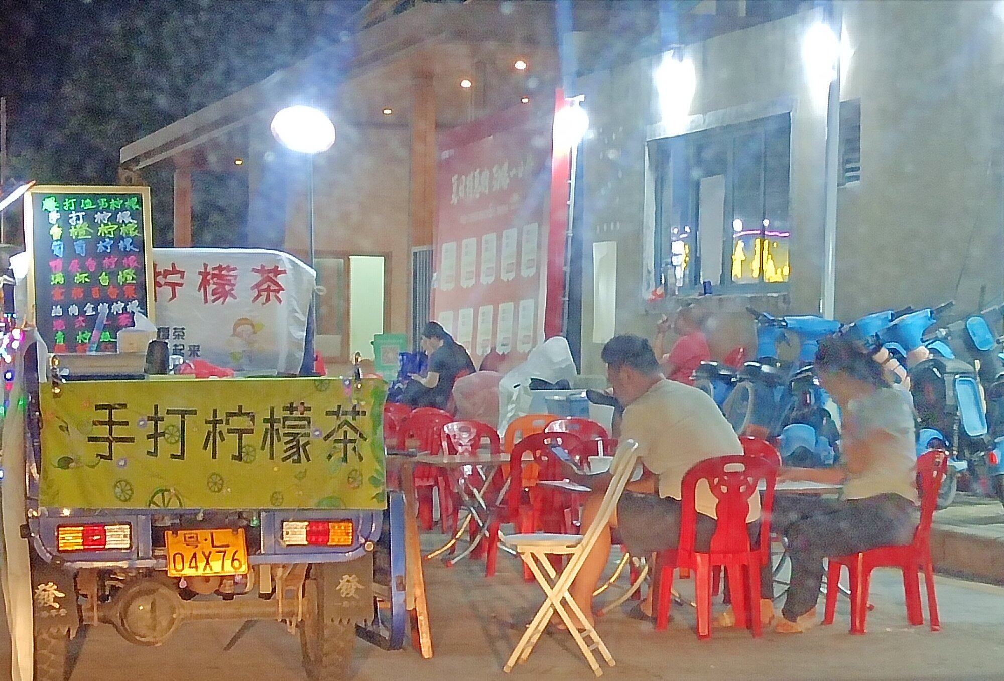 如果你摆地摊能坚持多久？