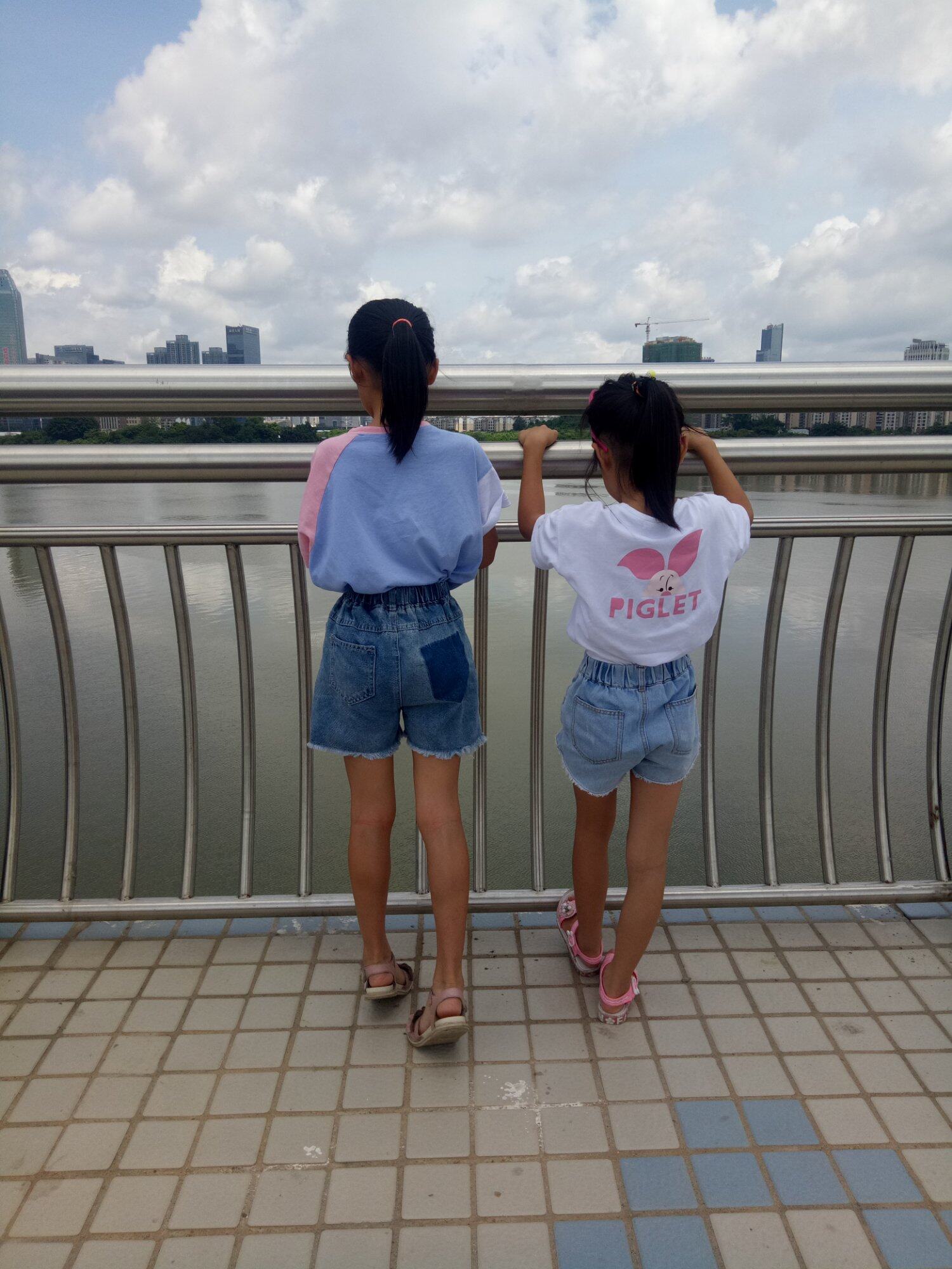 这是我的两个小老板