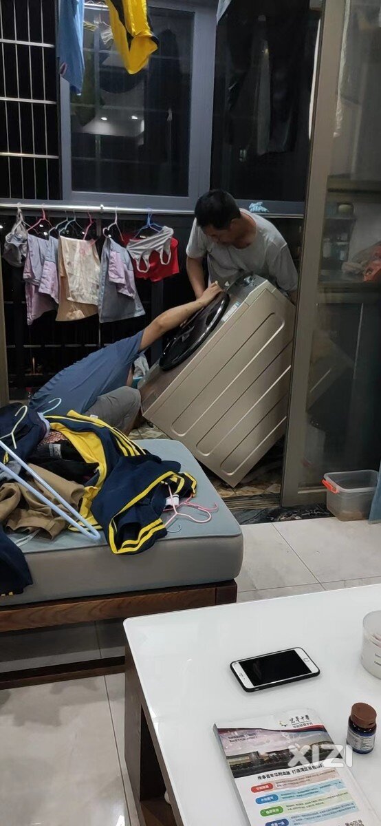 看看我们常用的马桶洗衣机
