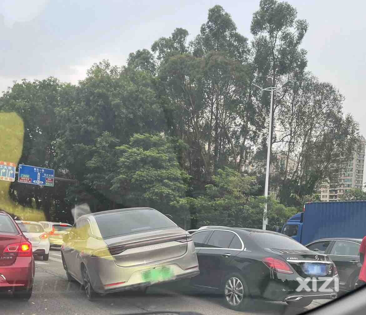 周五啦，开车要注意安