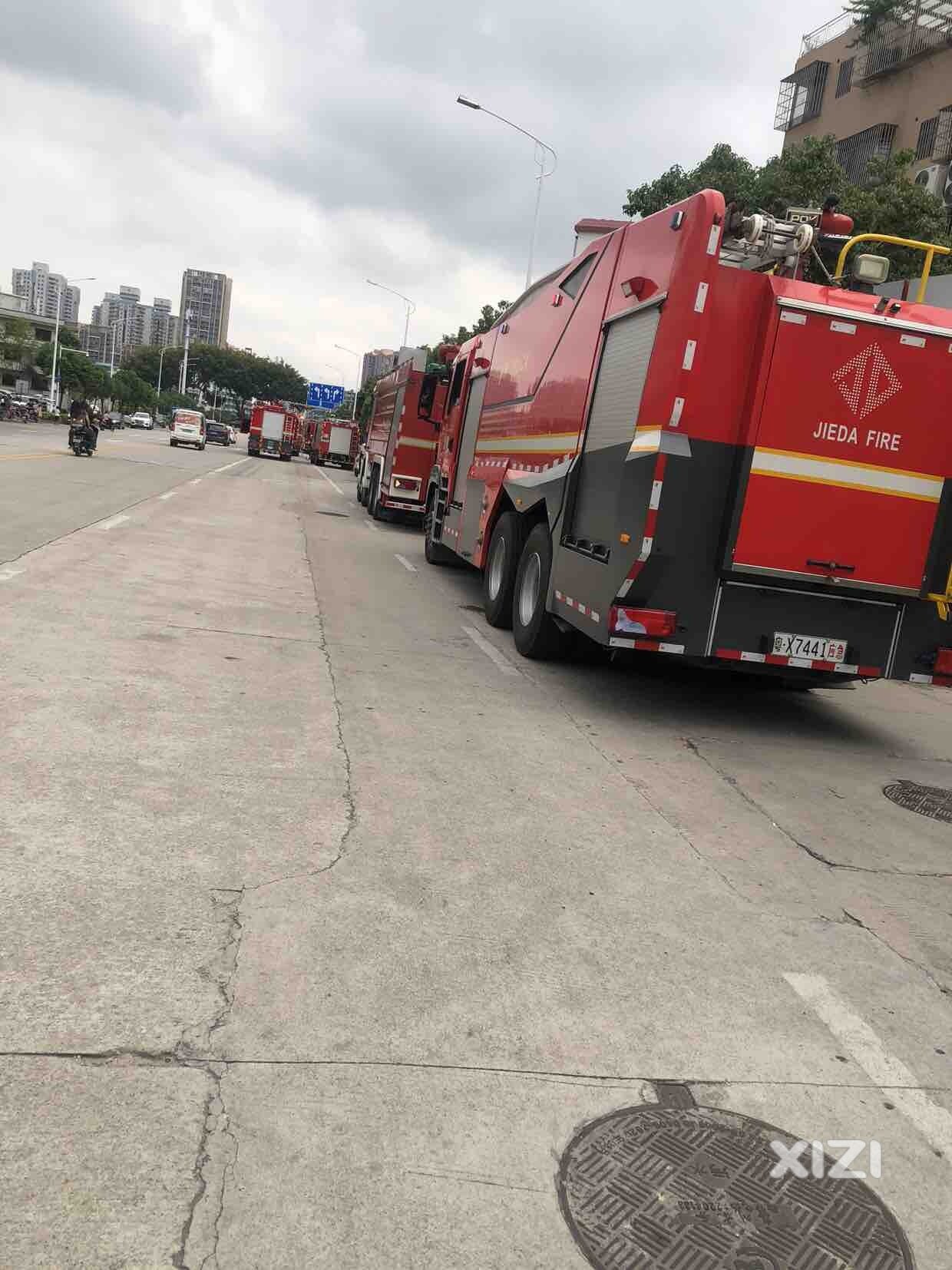 河南岸鸿昌路着火