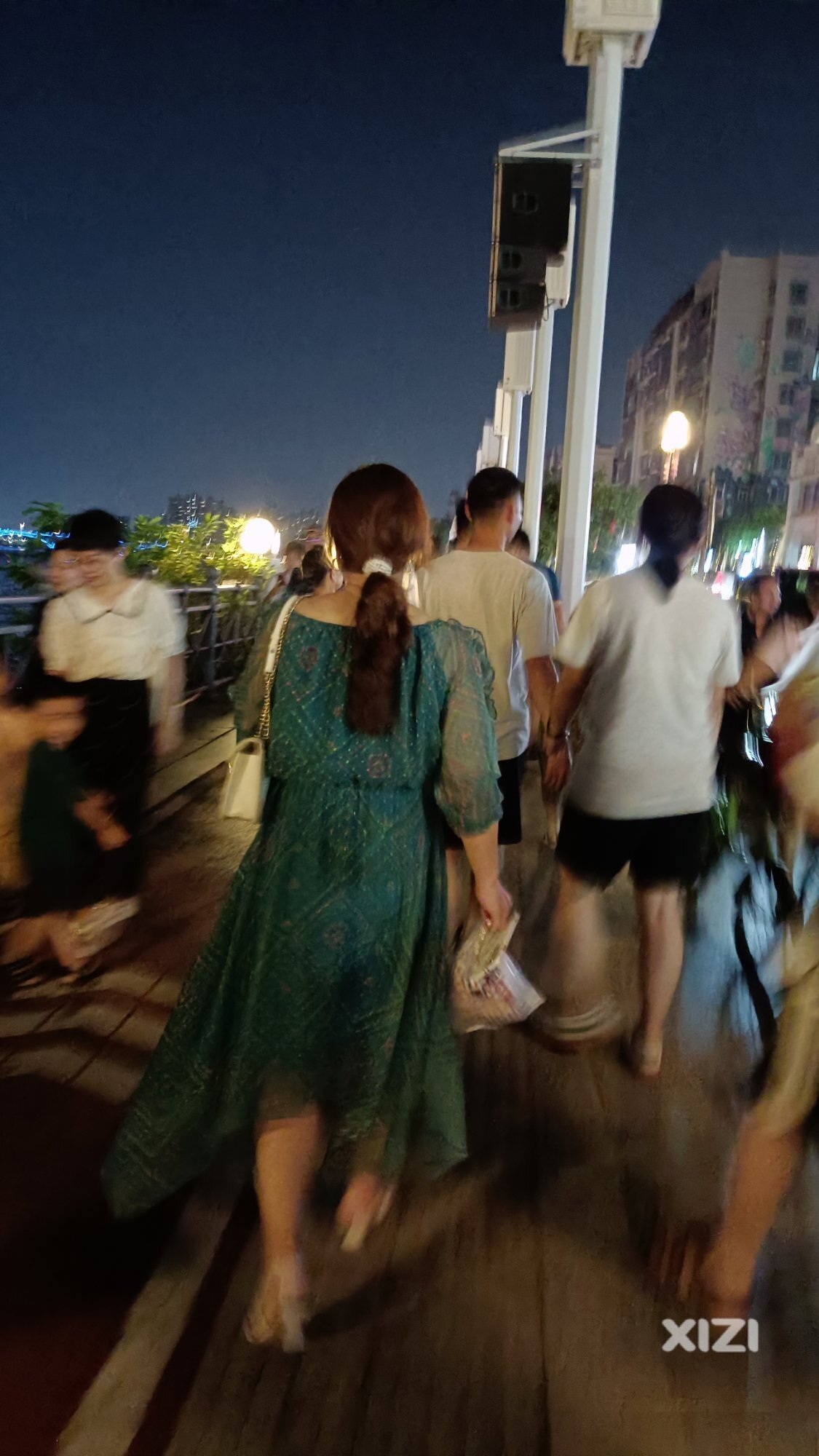 国庆期间，虽然人多拥