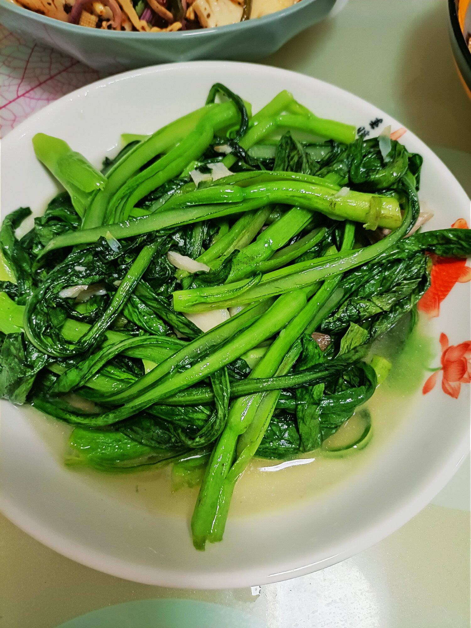 只炒了青菜。看世界，