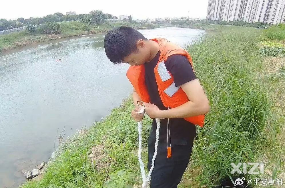 淡水一男子醉酒到淡水河游泳竟睡着？离谱！