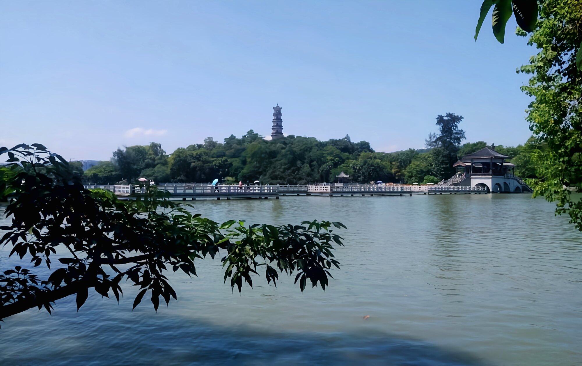 浣溪沙·六如亭