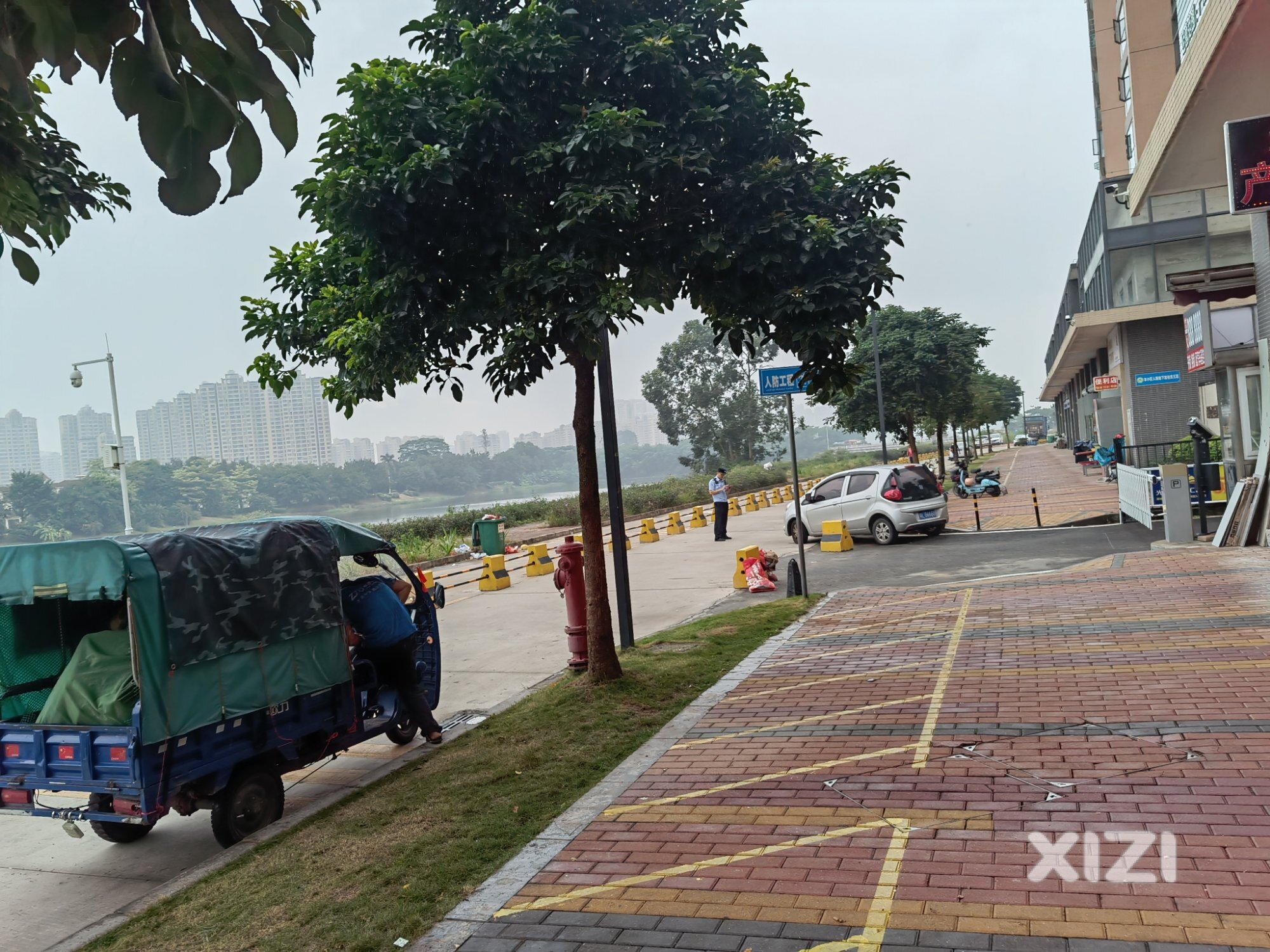 海伦熙岸小区道路究竟动了谁的利益
