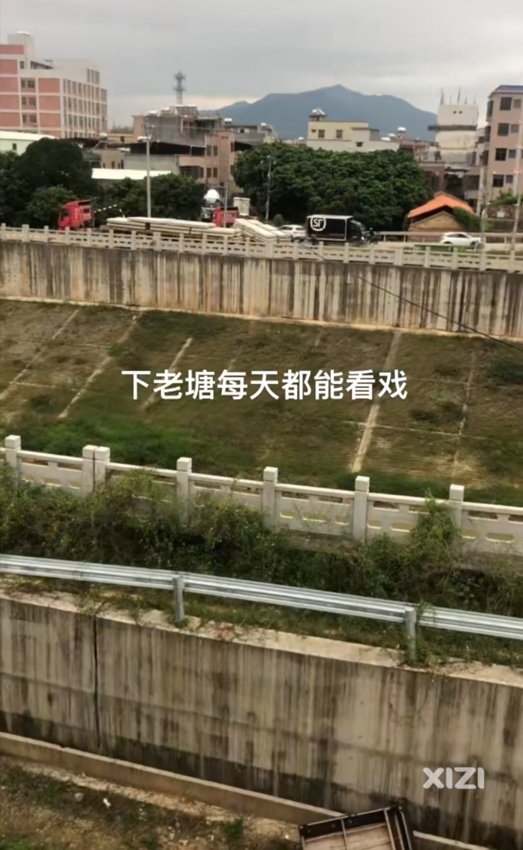 甬广高铁已建成投入使用。那白良公路出口工程也要加快启动才是啊