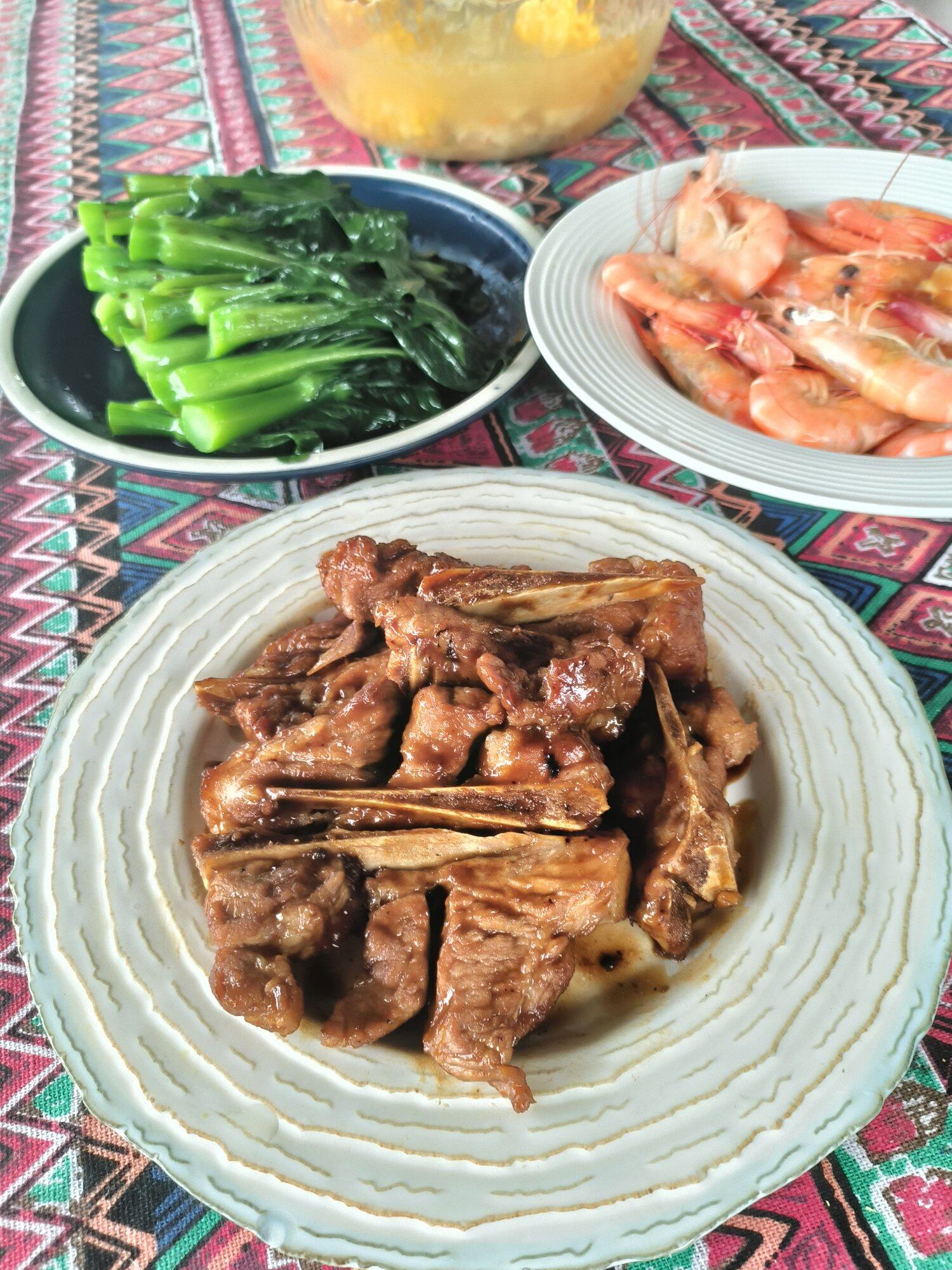 该吃吃，该喝喝，人生不过如此