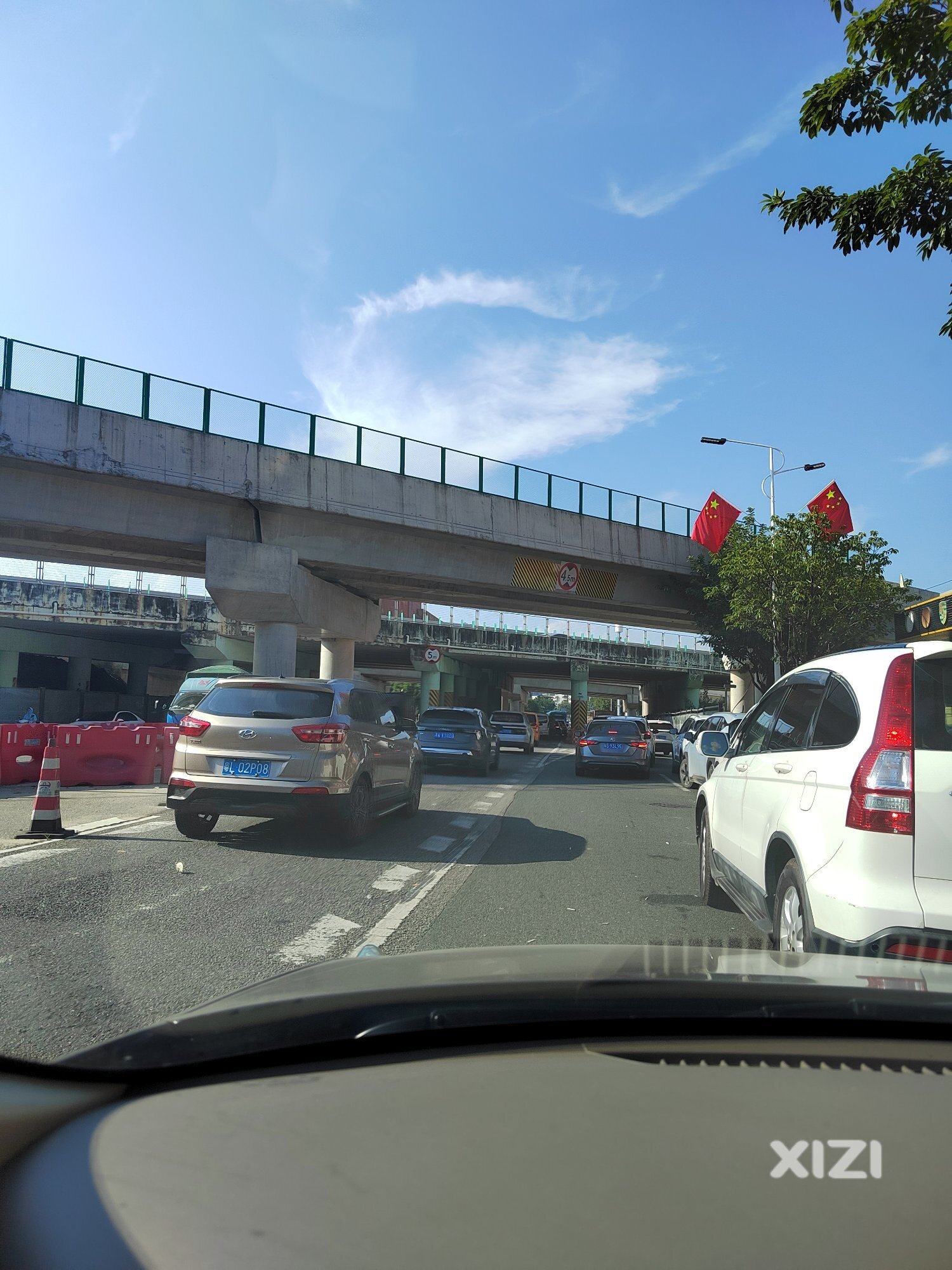 人民路排坊高速桥底下
